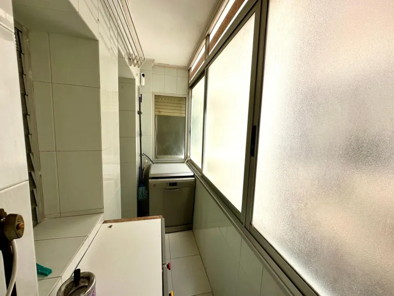 Bright 3-bedroom apartment in one of Alicante's most convenient locations