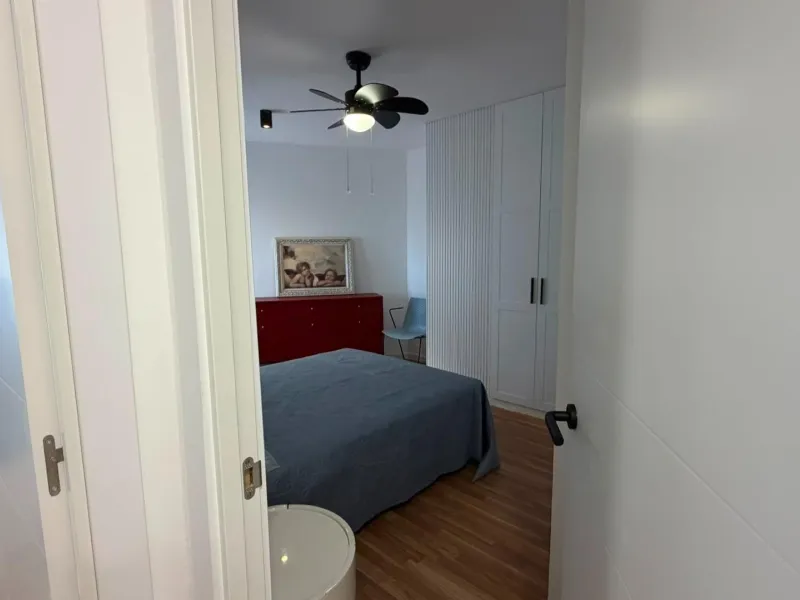 SPACIOUS 99 M² APARTMENT ON THE FIRST LINE OF THE SEA! 3 BEDROOMS · 2 BATHROOMS · SIDE SEA VIEWS · FULLY RENOVATED