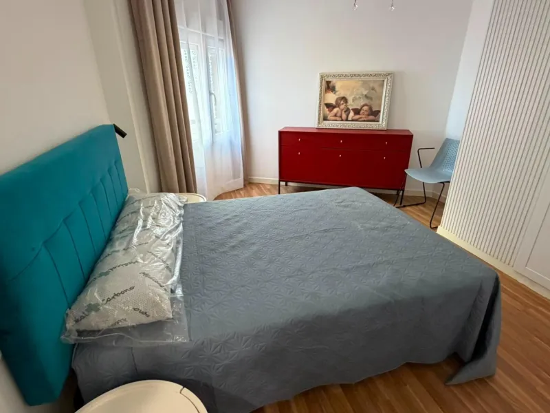 SPACIOUS 99 M² APARTMENT ON THE FIRST LINE OF THE SEA! 3 BEDROOMS · 2 BATHROOMS · SIDE SEA VIEWS · FULLY RENOVATED