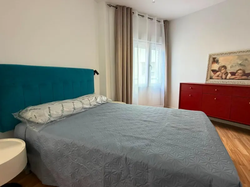 SPACIOUS 99 M² APARTMENT ON THE FIRST LINE OF THE SEA! 3 BEDROOMS · 2 BATHROOMS · SIDE SEA VIEWS · FULLY RENOVATED