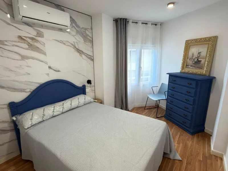 SPACIOUS 99 M² APARTMENT ON THE FIRST LINE OF THE SEA! 3 BEDROOMS · 2 BATHROOMS · SIDE SEA VIEWS · FULLY RENOVATED