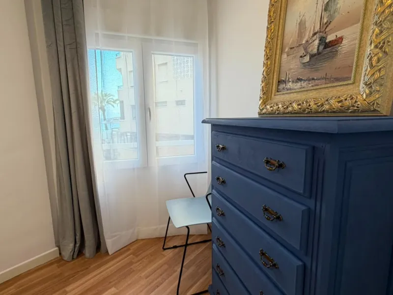 SPACIOUS 99 M² APARTMENT ON THE FIRST LINE OF THE SEA! 3 BEDROOMS · 2 BATHROOMS · SIDE SEA VIEWS · FULLY RENOVATED