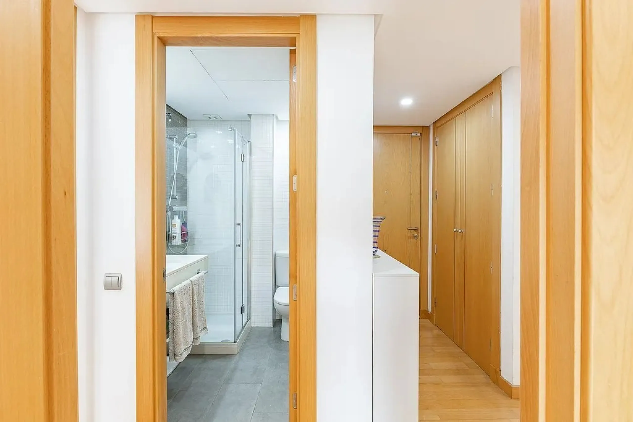 Bright Apartment with Private Terrace and Pool in Can Matas, Sant Cugat del Valles