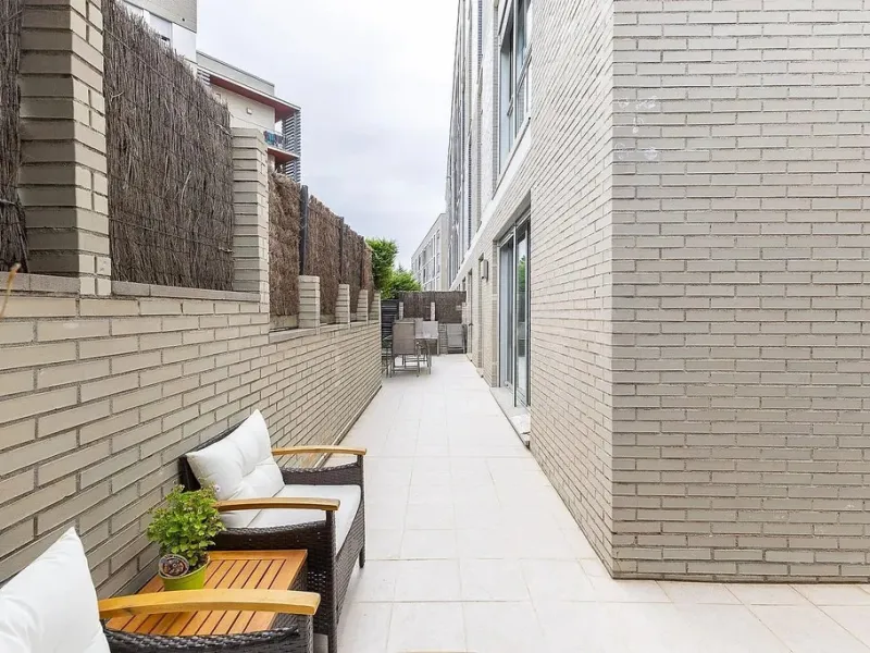 Bright Apartment with Private Terrace and Pool in Can Matas, Sant Cugat del Valles