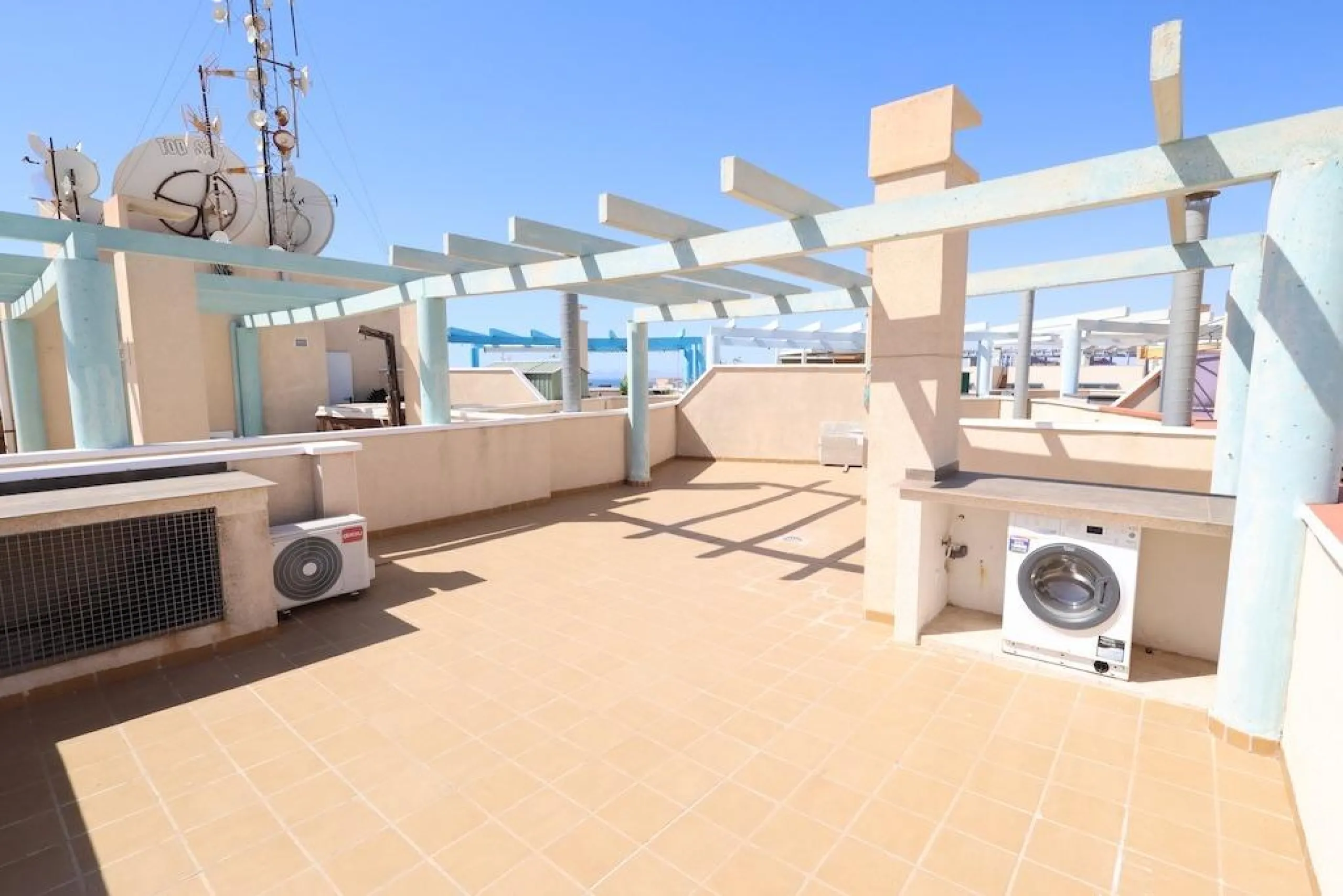 Agua Marina Atico con solarium privado y vistas al mar
