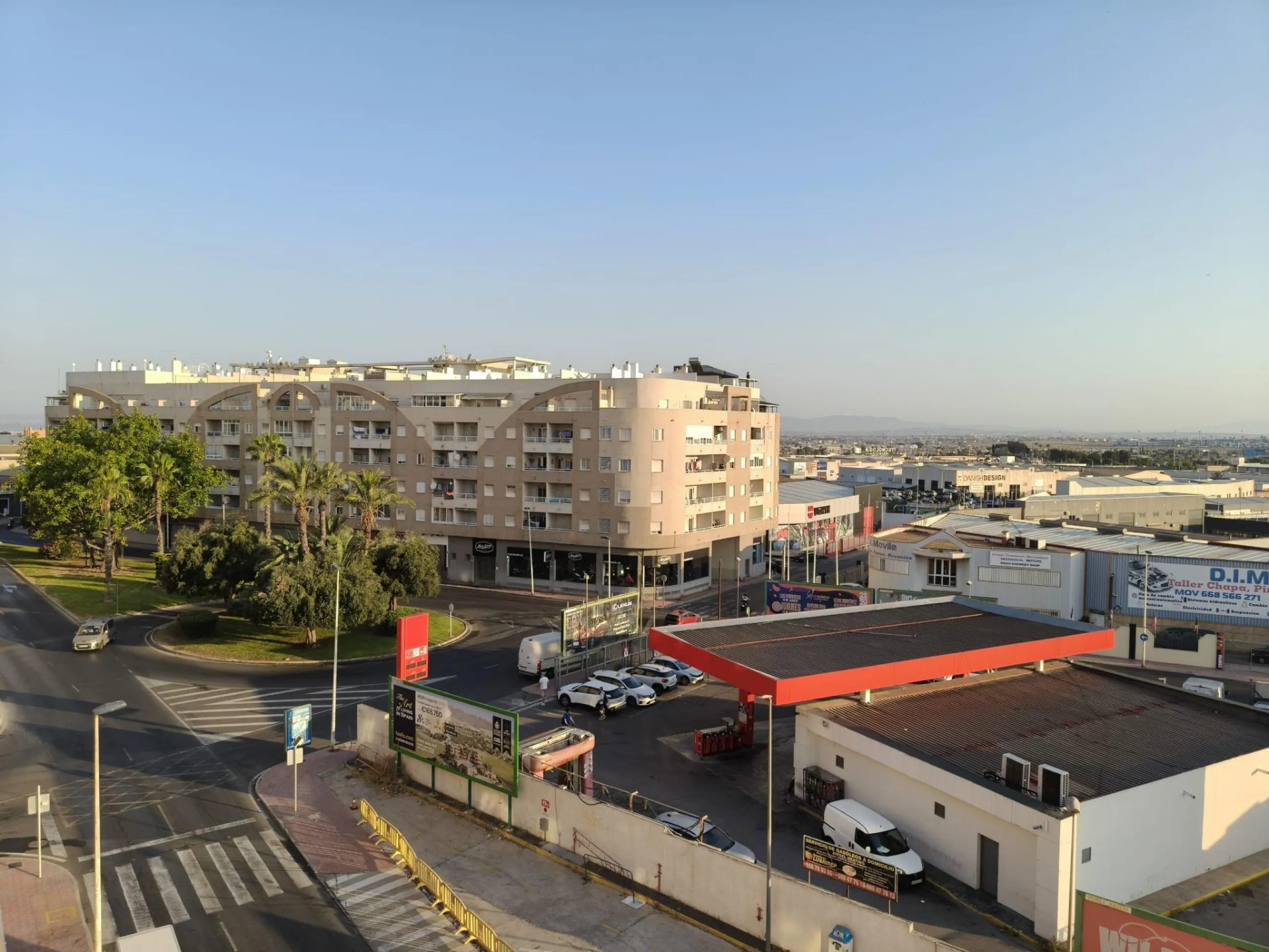 SPACIOUS 2-BEDROOM, 2-BATHROOM HOME WITH UNOBSTRUCTED VIEWS