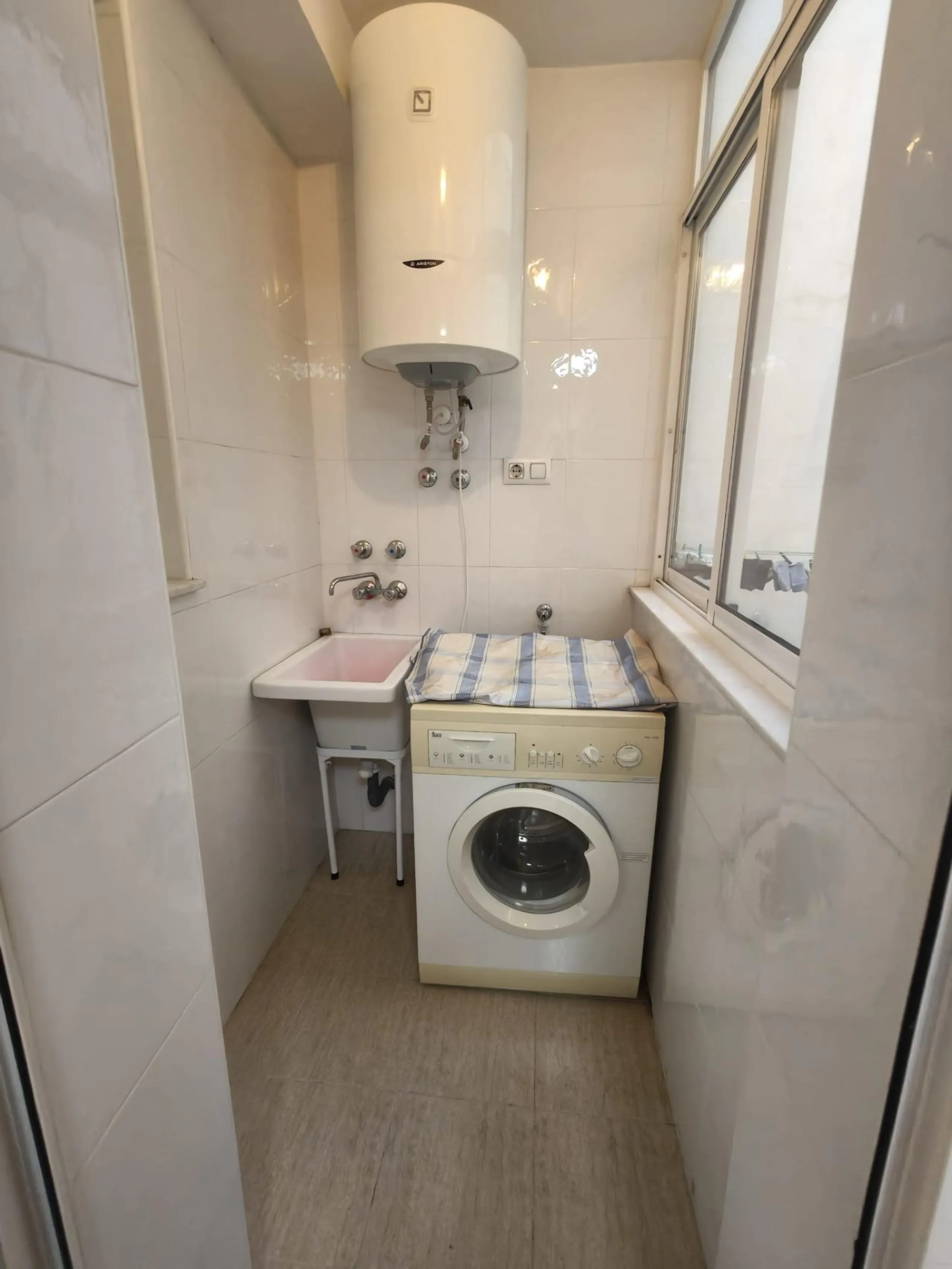 SPACIOUS 2-BEDROOM, 2-BATHROOM HOME WITH UNOBSTRUCTED VIEWS