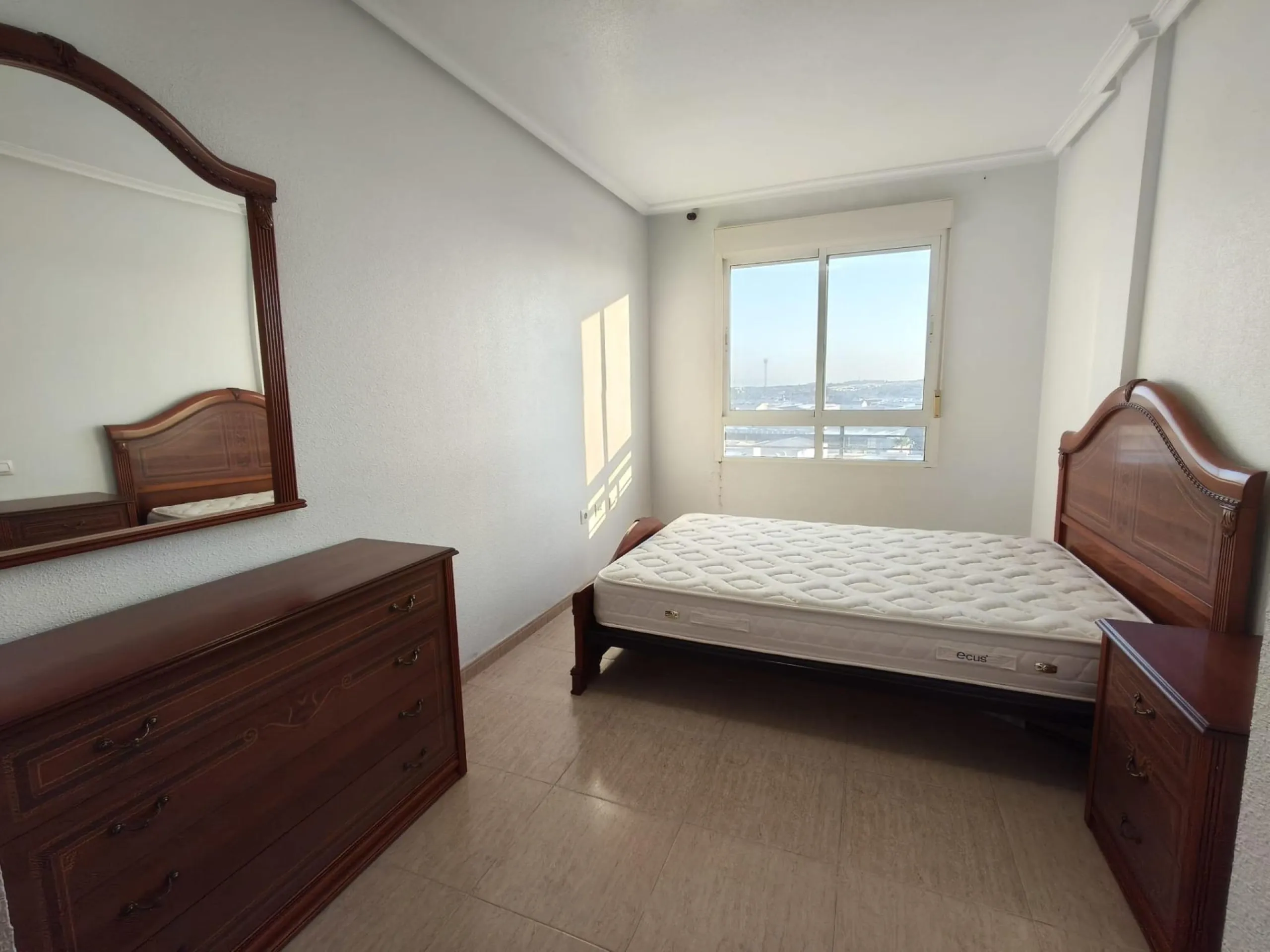 SPACIOUS 2-BEDROOM, 2-BATHROOM HOME WITH UNOBSTRUCTED VIEWS
