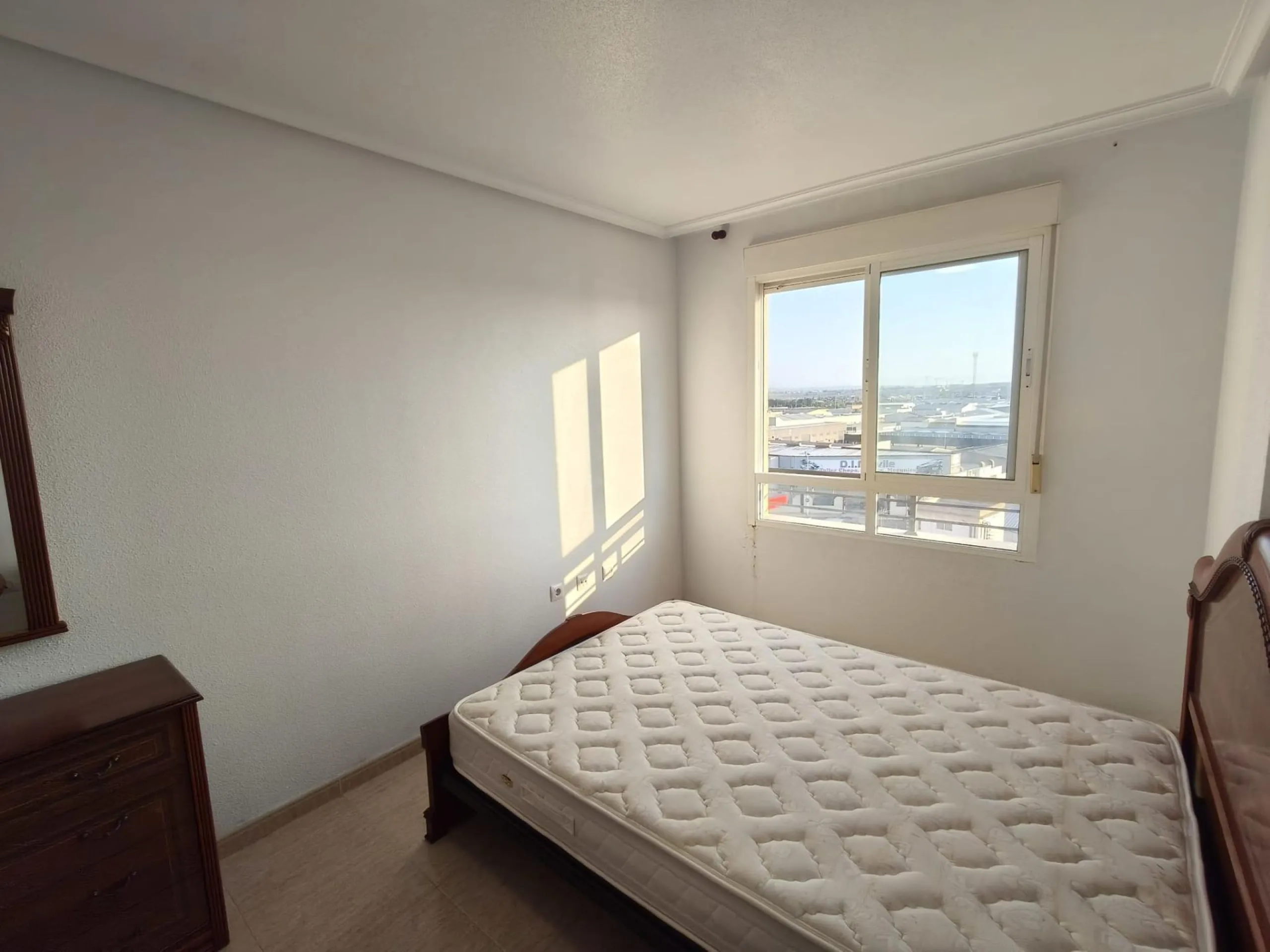 SPACIOUS 2-BEDROOM, 2-BATHROOM HOME WITH UNOBSTRUCTED VIEWS
