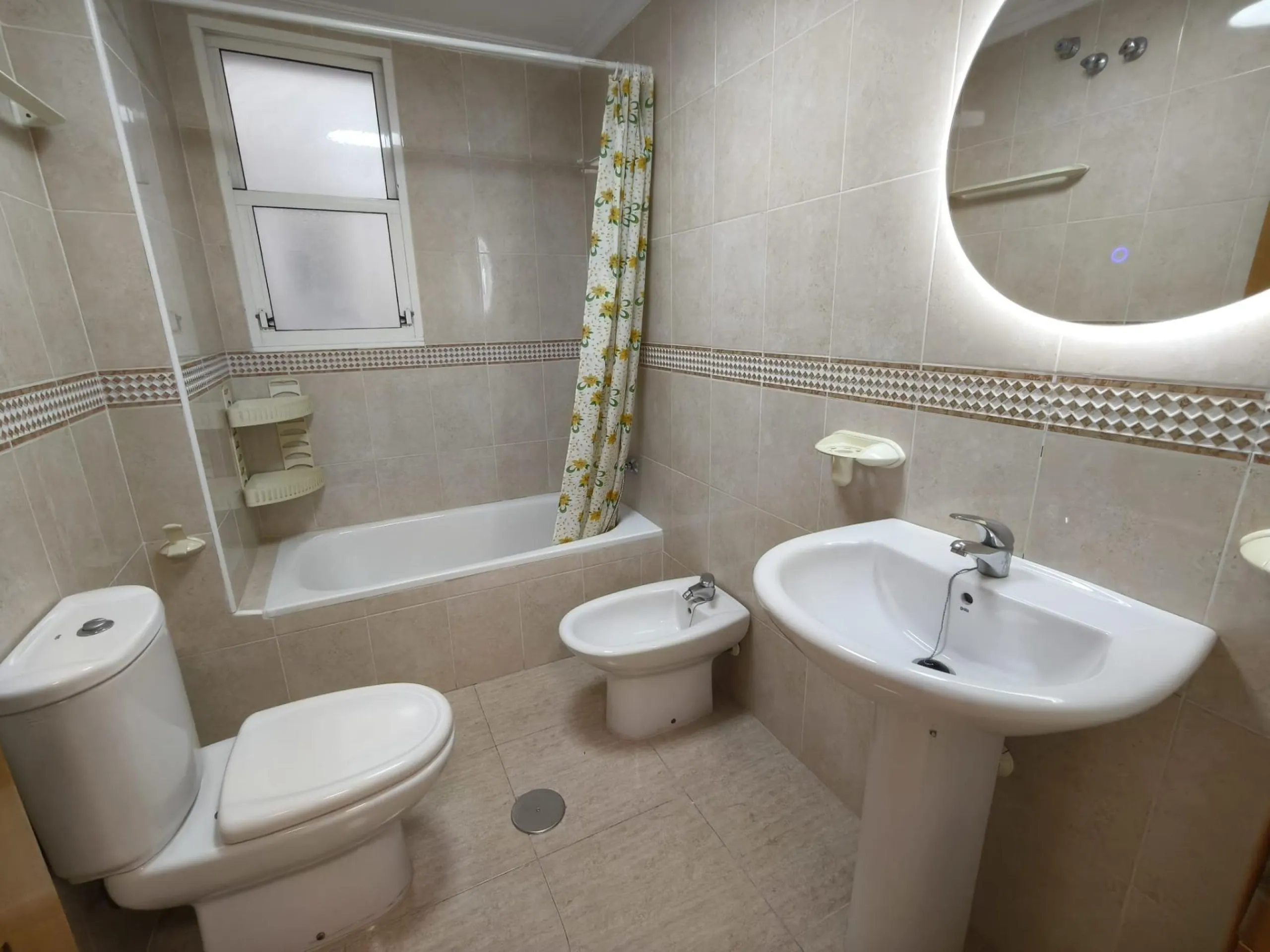 SPACIOUS 2-BEDROOM, 2-BATHROOM HOME WITH UNOBSTRUCTED VIEWS