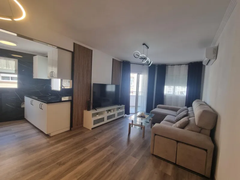 Exclusive Renovated Apartment in Torrevieja - Ideal Location