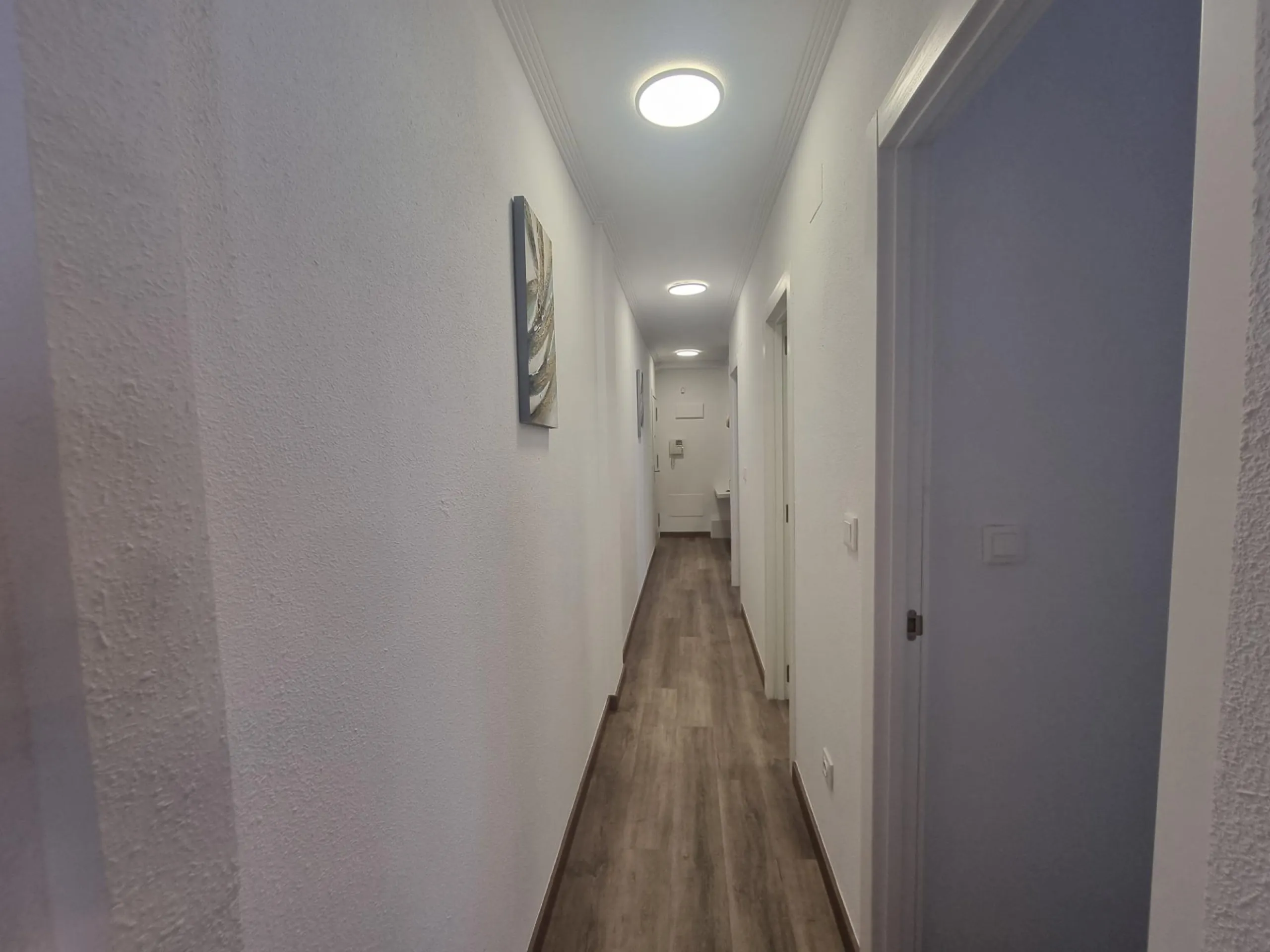 Exclusive Renovated Apartment in Torrevieja - Ideal Location
