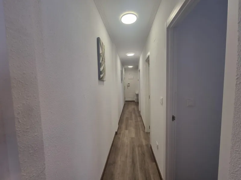 Exclusive Renovated Apartment in Torrevieja - Ideal Location