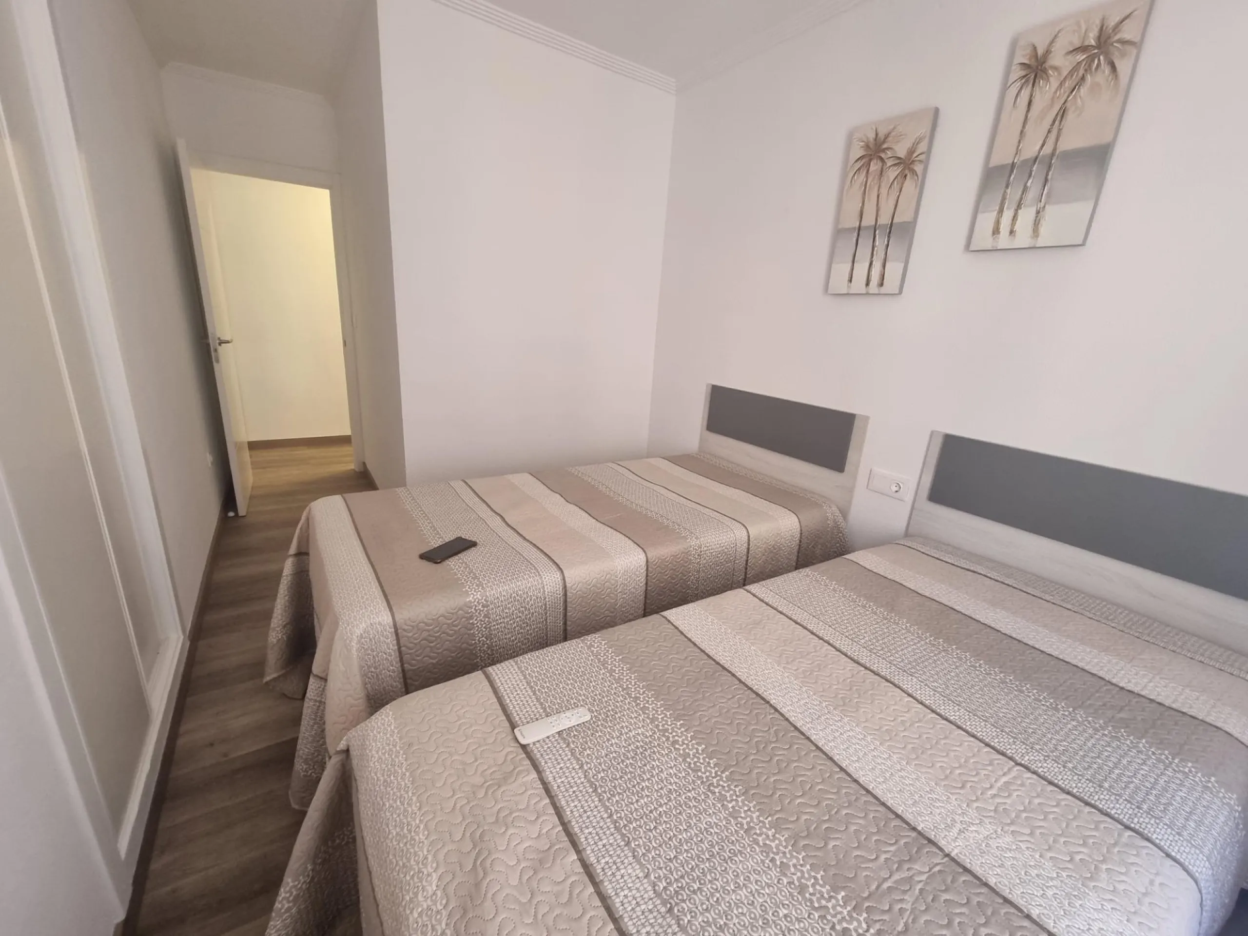 Exclusive Renovated Apartment in Torrevieja - Ideal Location