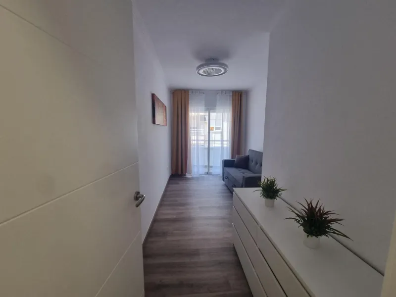 Exclusive Renovated Apartment in Torrevieja - Ideal Location