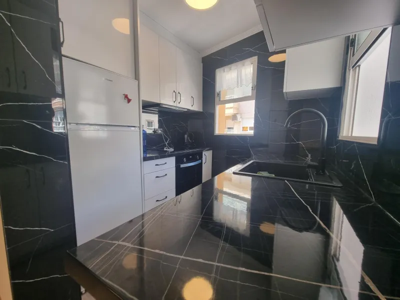 Exclusive Renovated Apartment in Torrevieja - Ideal Location