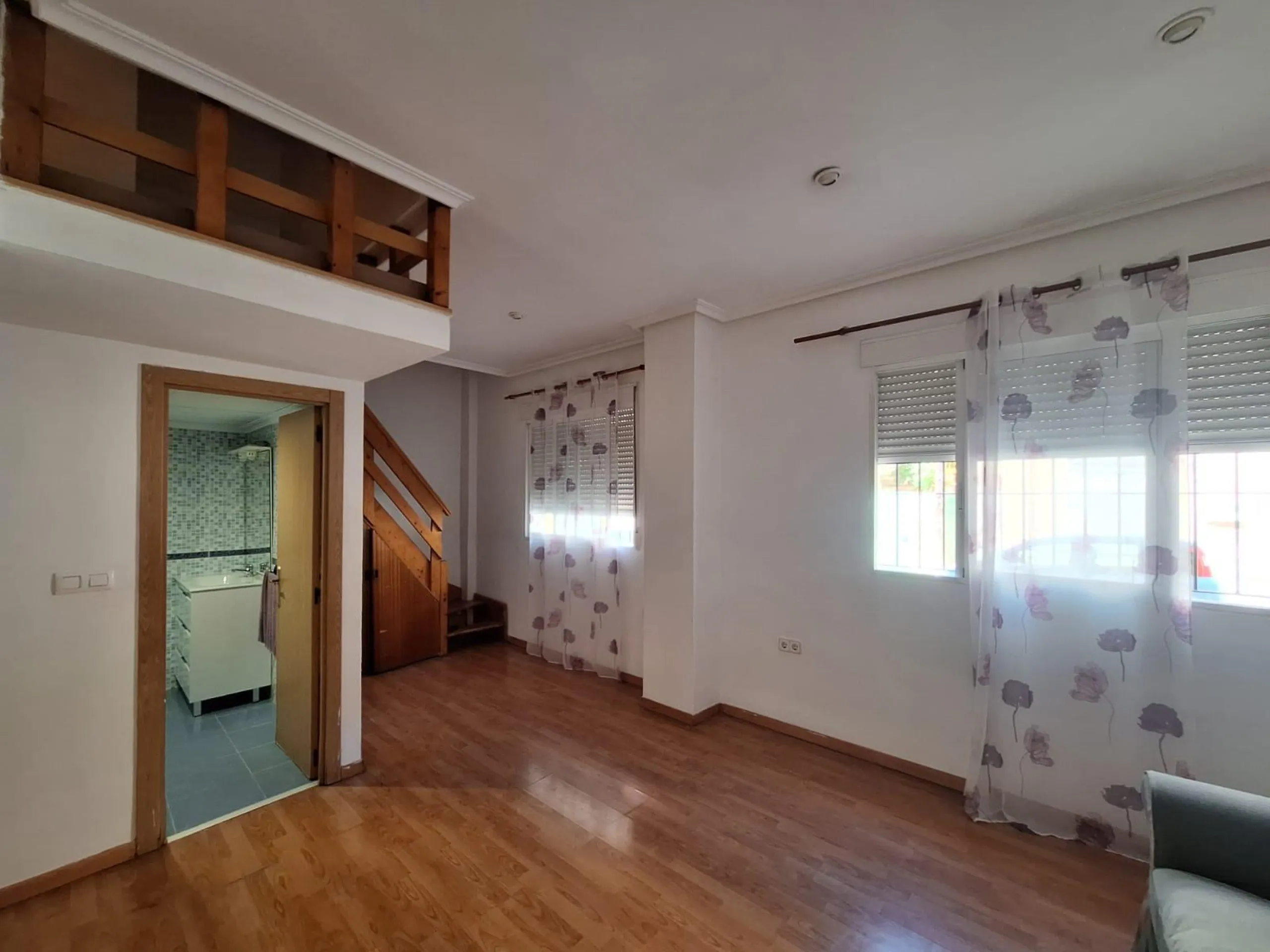 GROUND FLOOR DUPLEX READY TO LIVE