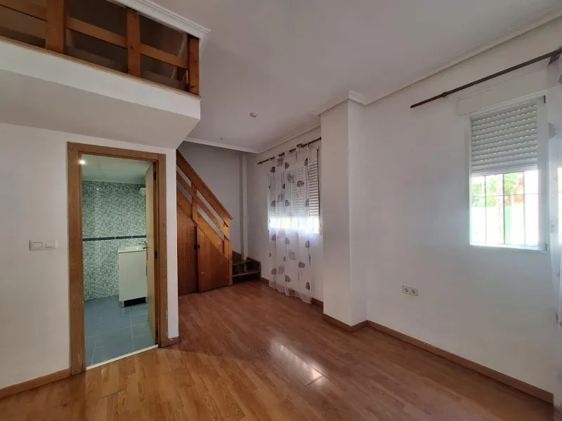 GROUND FLOOR DUPLEX READY TO LIVE
