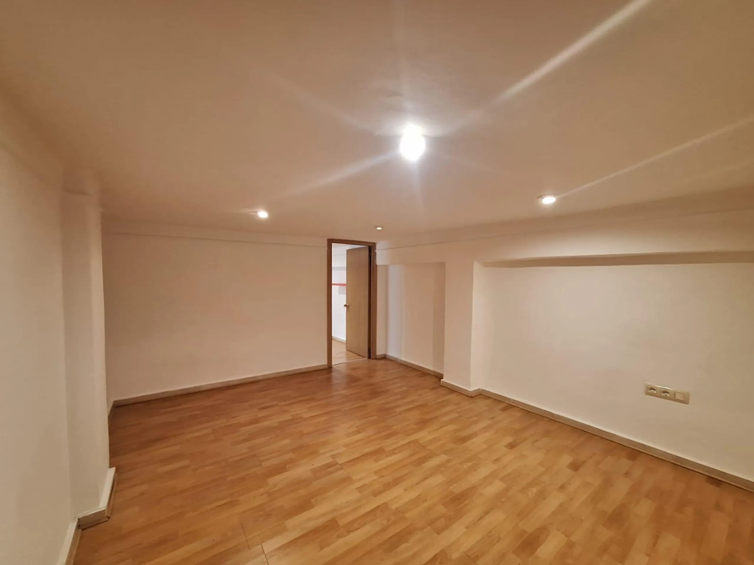 GROUND FLOOR DUPLEX READY TO LIVE