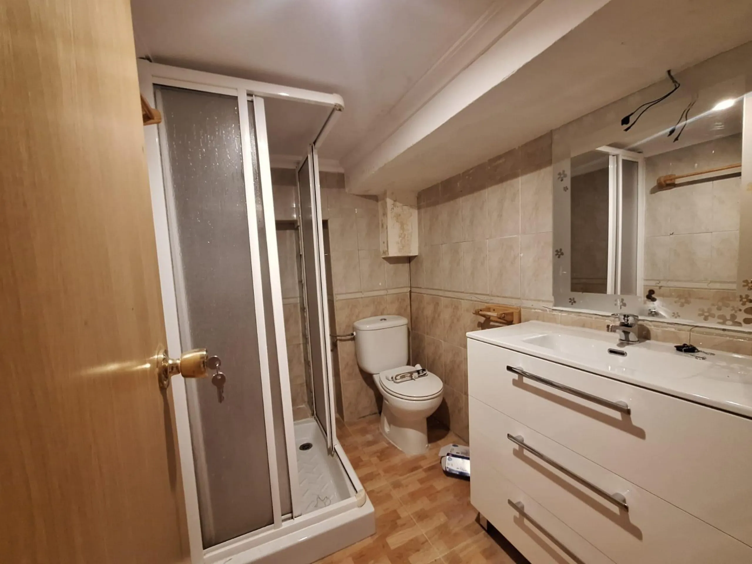 GROUND FLOOR DUPLEX READY TO LIVE