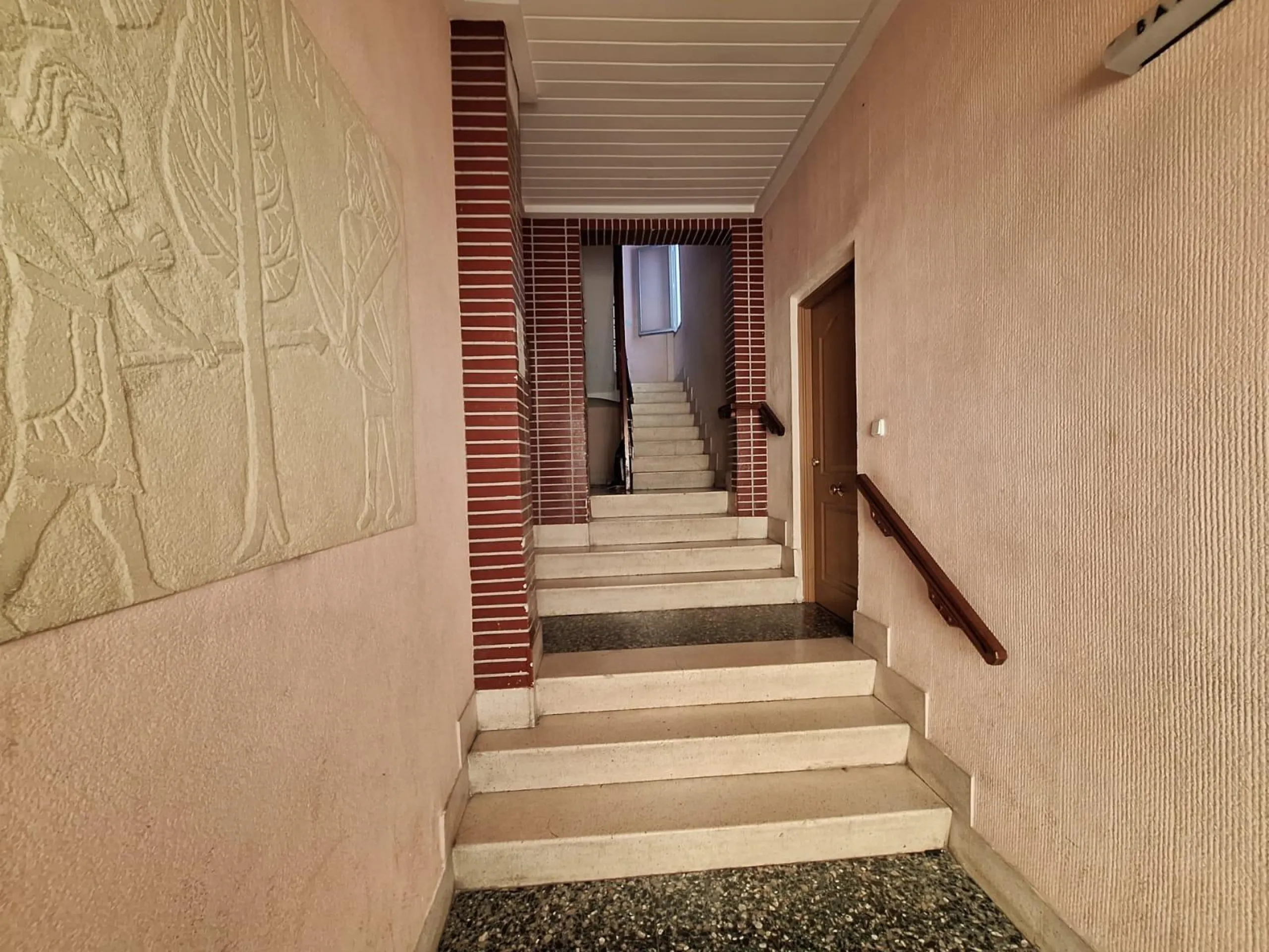GROUND FLOOR DUPLEX READY TO LIVE