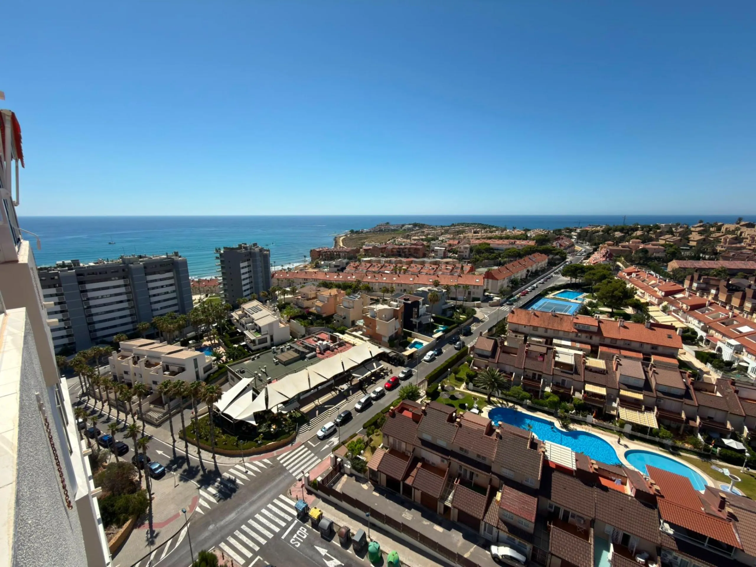 PRECIOSO PISO CON VISTAS AL MAR ESPECTACULARES EN CABO HUERTAS ALICANTE