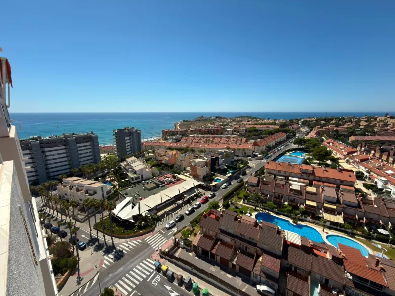 PRECIOSO PISO CON VISTAS AL MAR ESPECTACULARES EN CABO HUERTAS ALICANTE