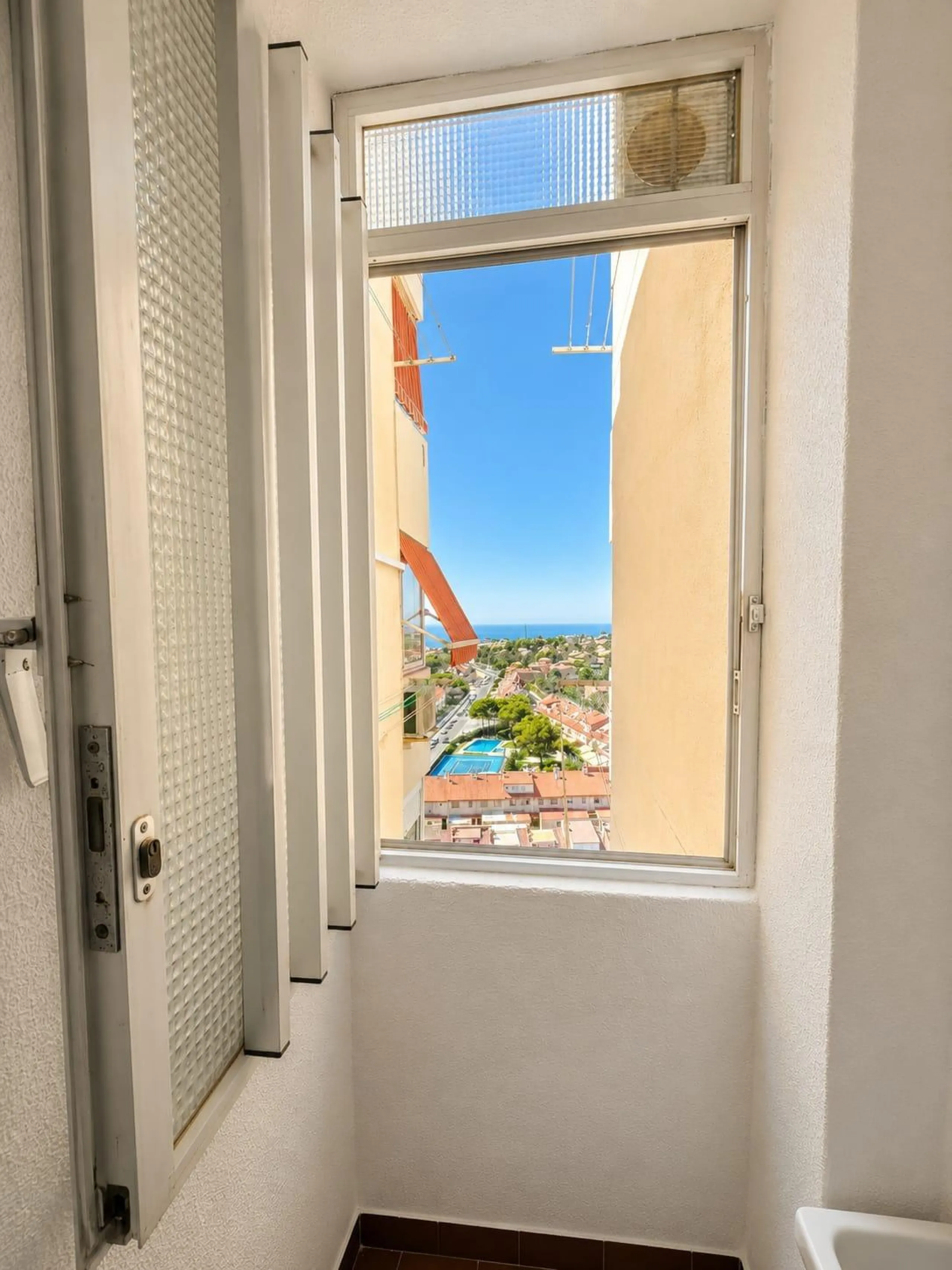 PRECIOSO PISO CON VISTAS AL MAR ESPECTACULARES EN CABO HUERTAS ALICANTE