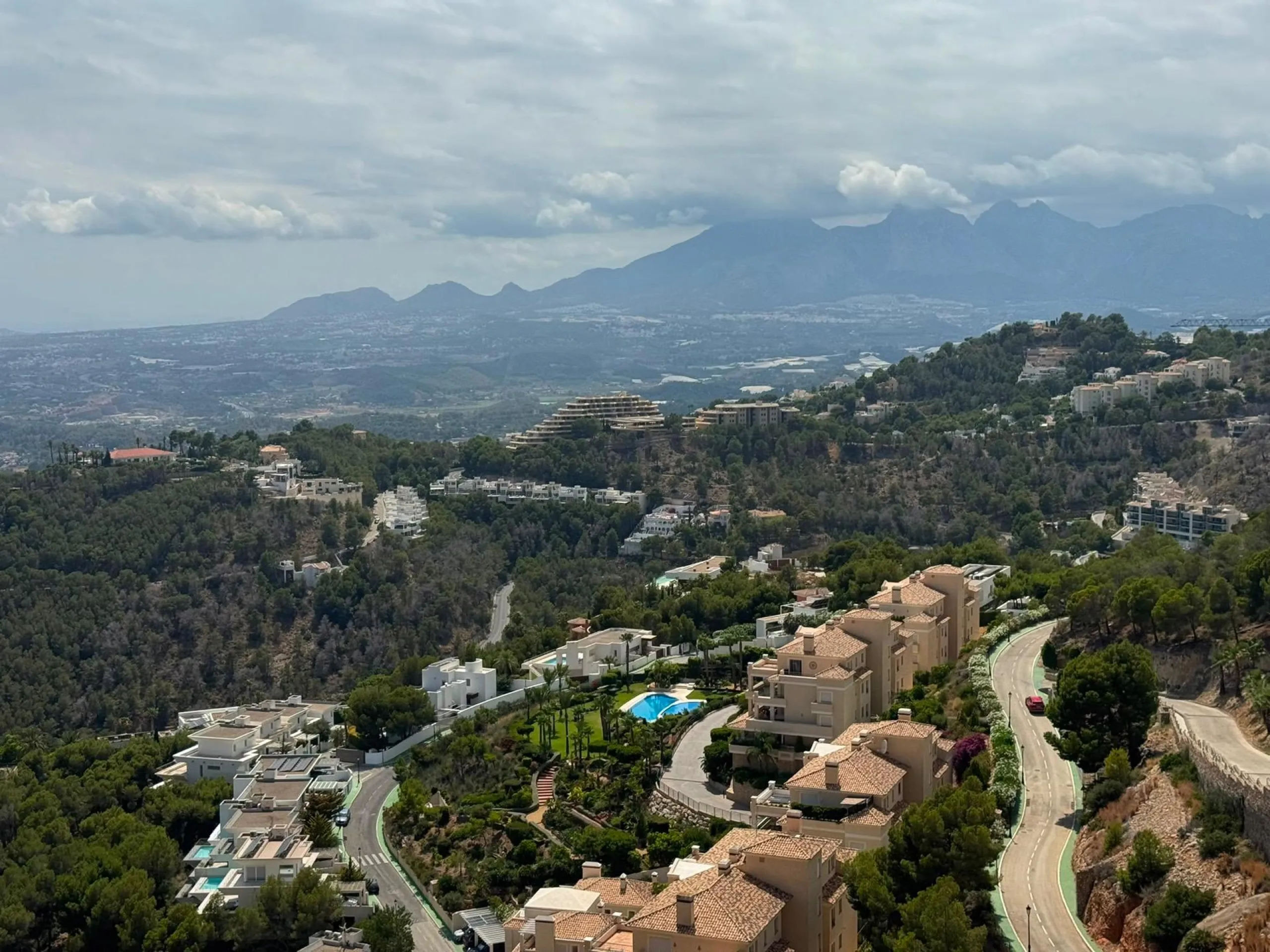 TERRENO URBANO EN ALTEA HILLS