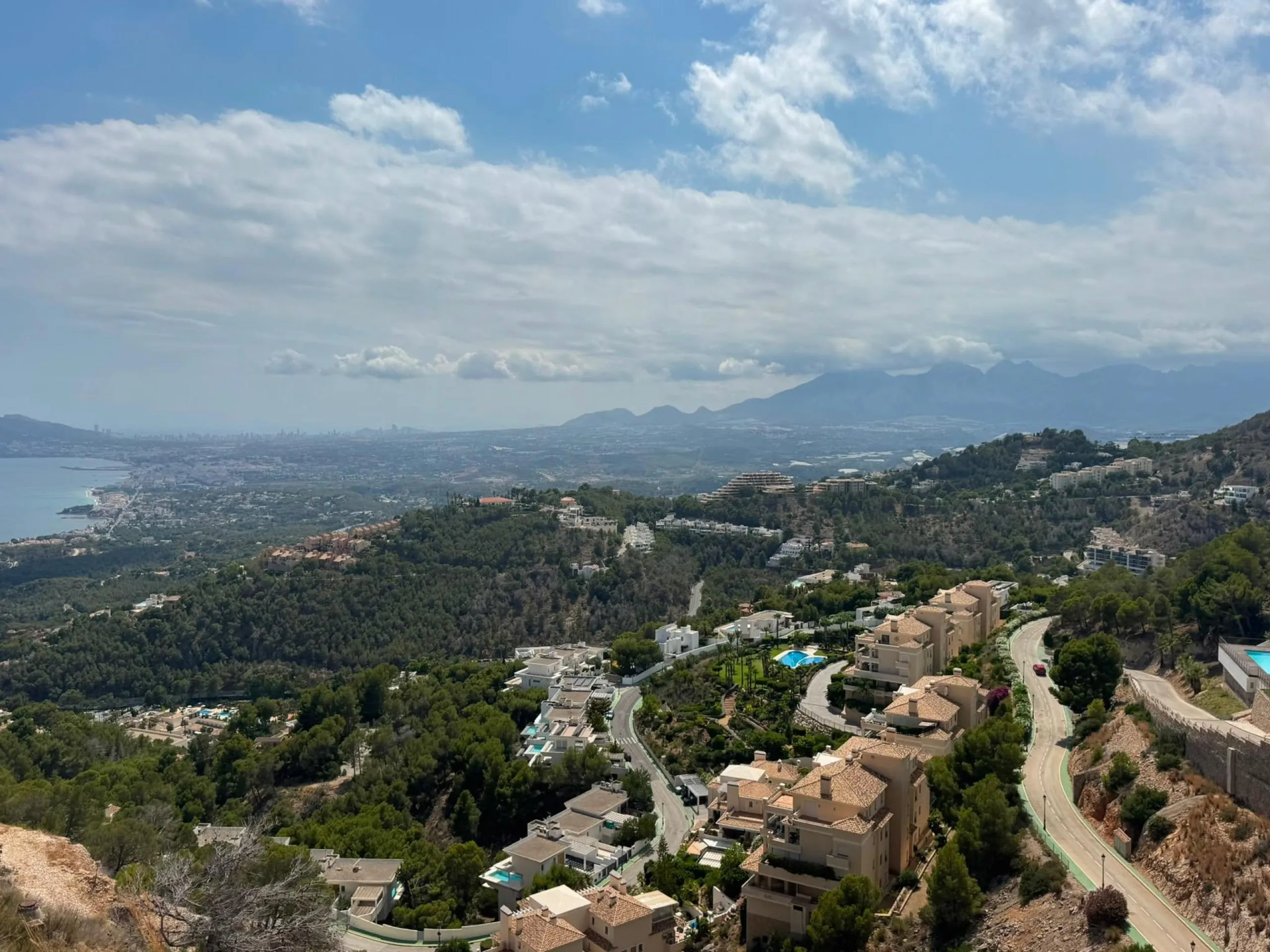 TERRENO URBANO EN ALTEA HILLS