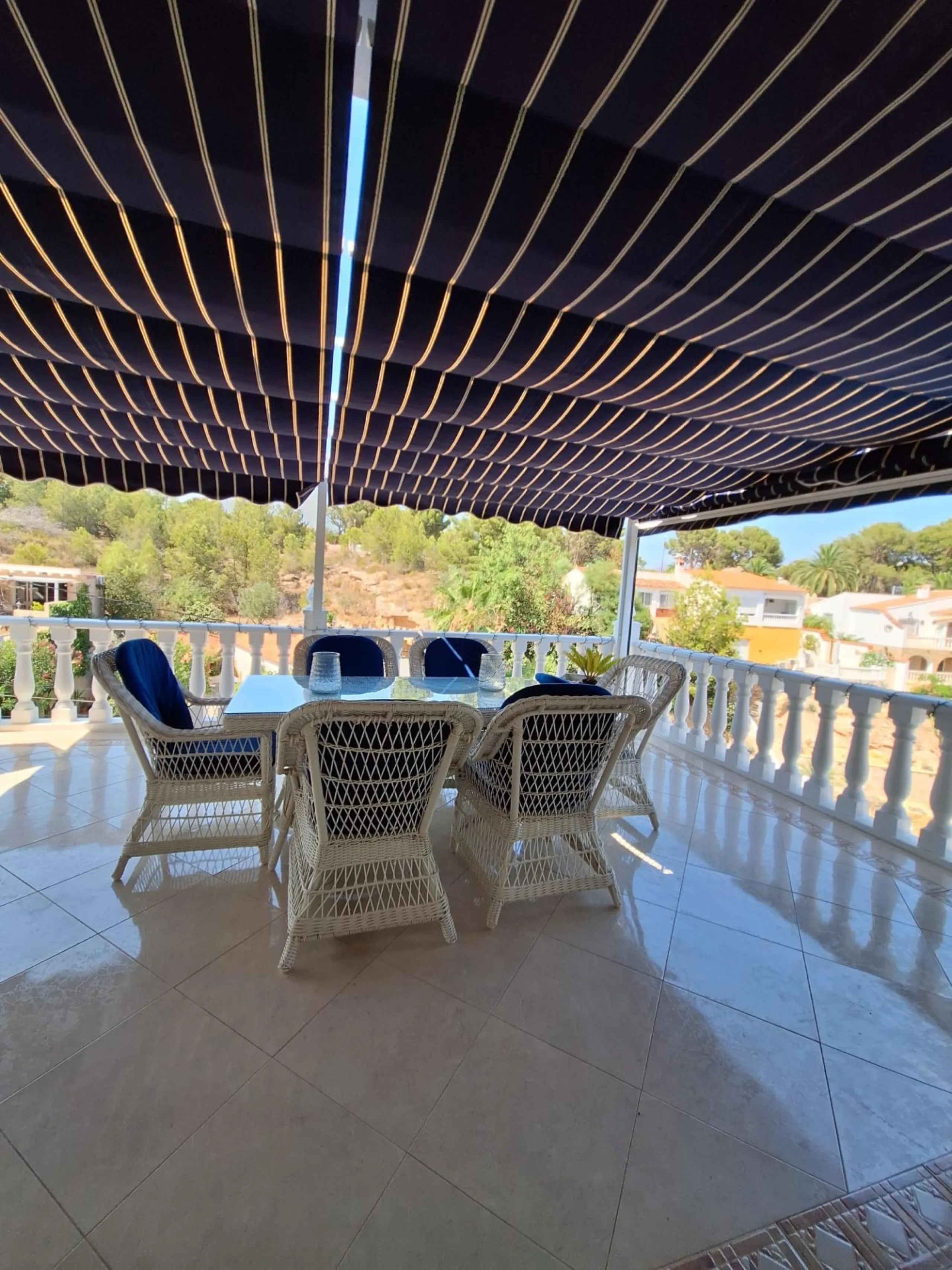 Bonita Villa Independiente con Piscina Privada en La Nucía