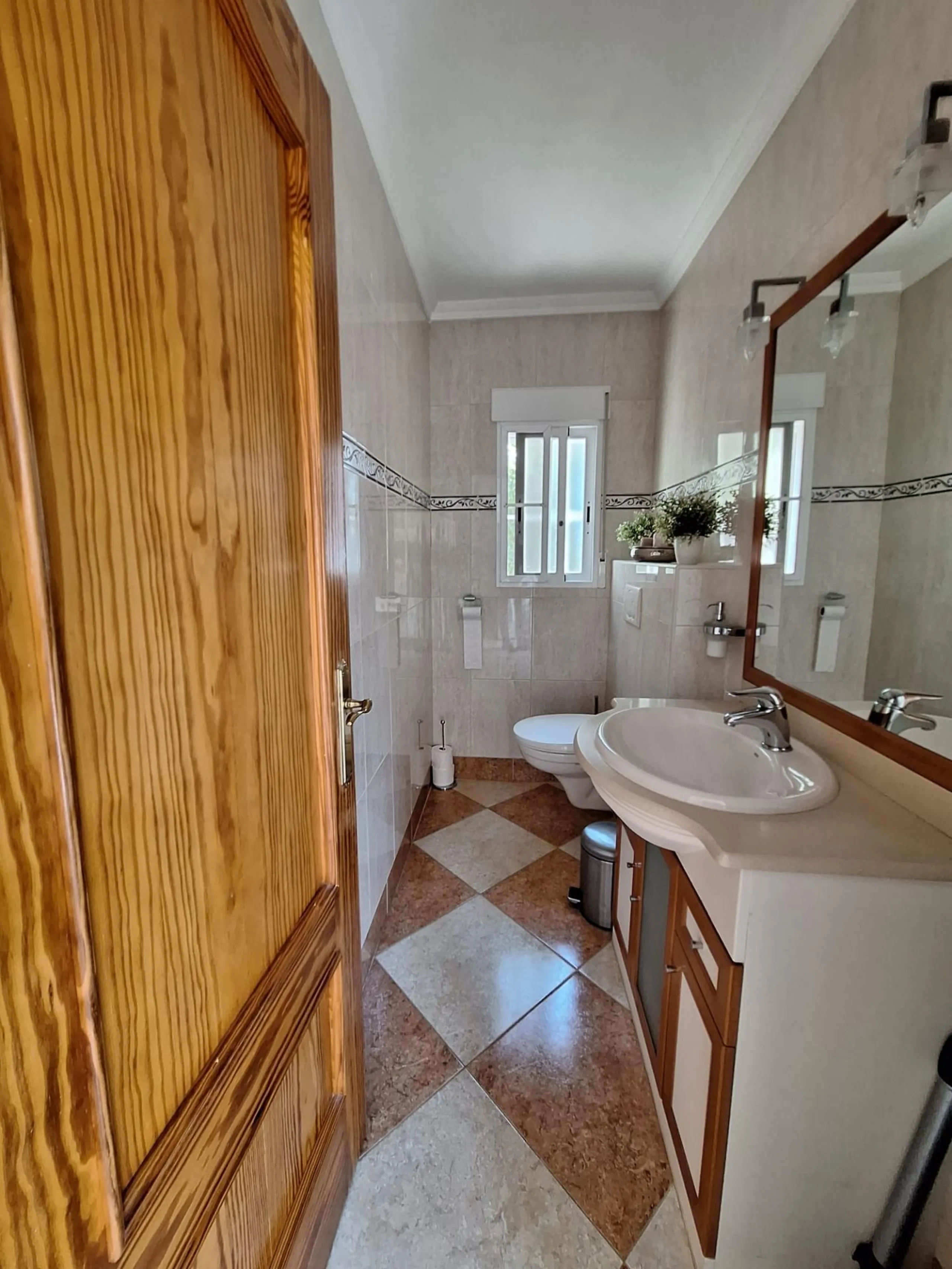 Bonita Villa Independiente con Piscina Privada en La Nucía