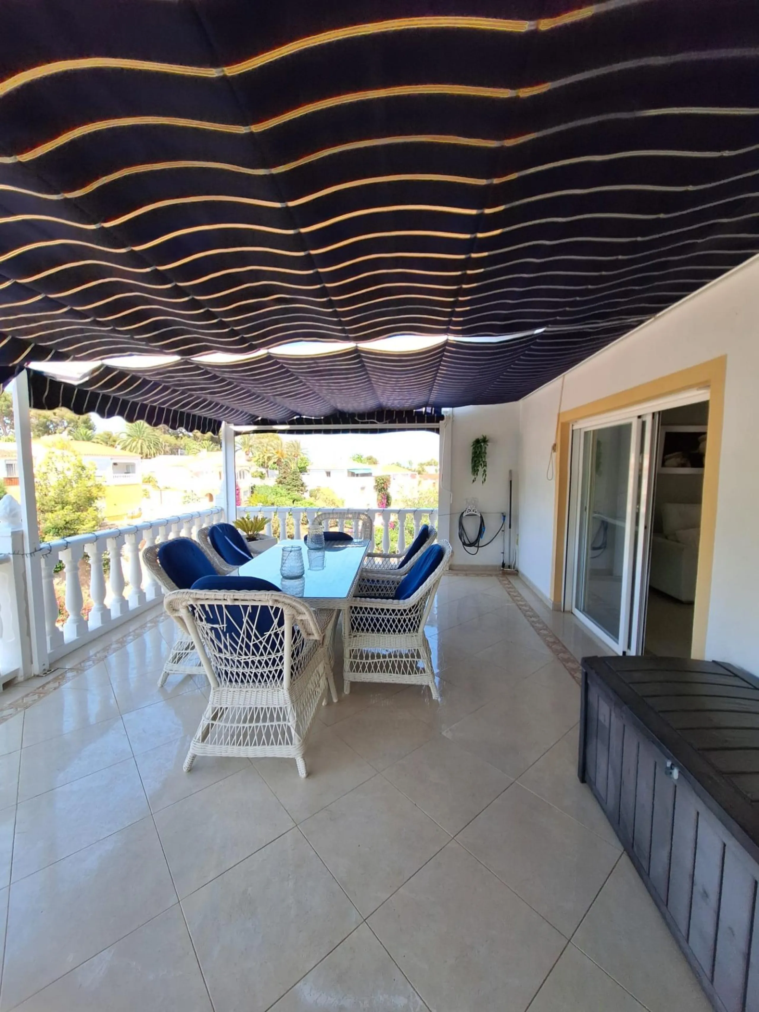 Bonita Villa Independiente con Piscina Privada en La Nucía
