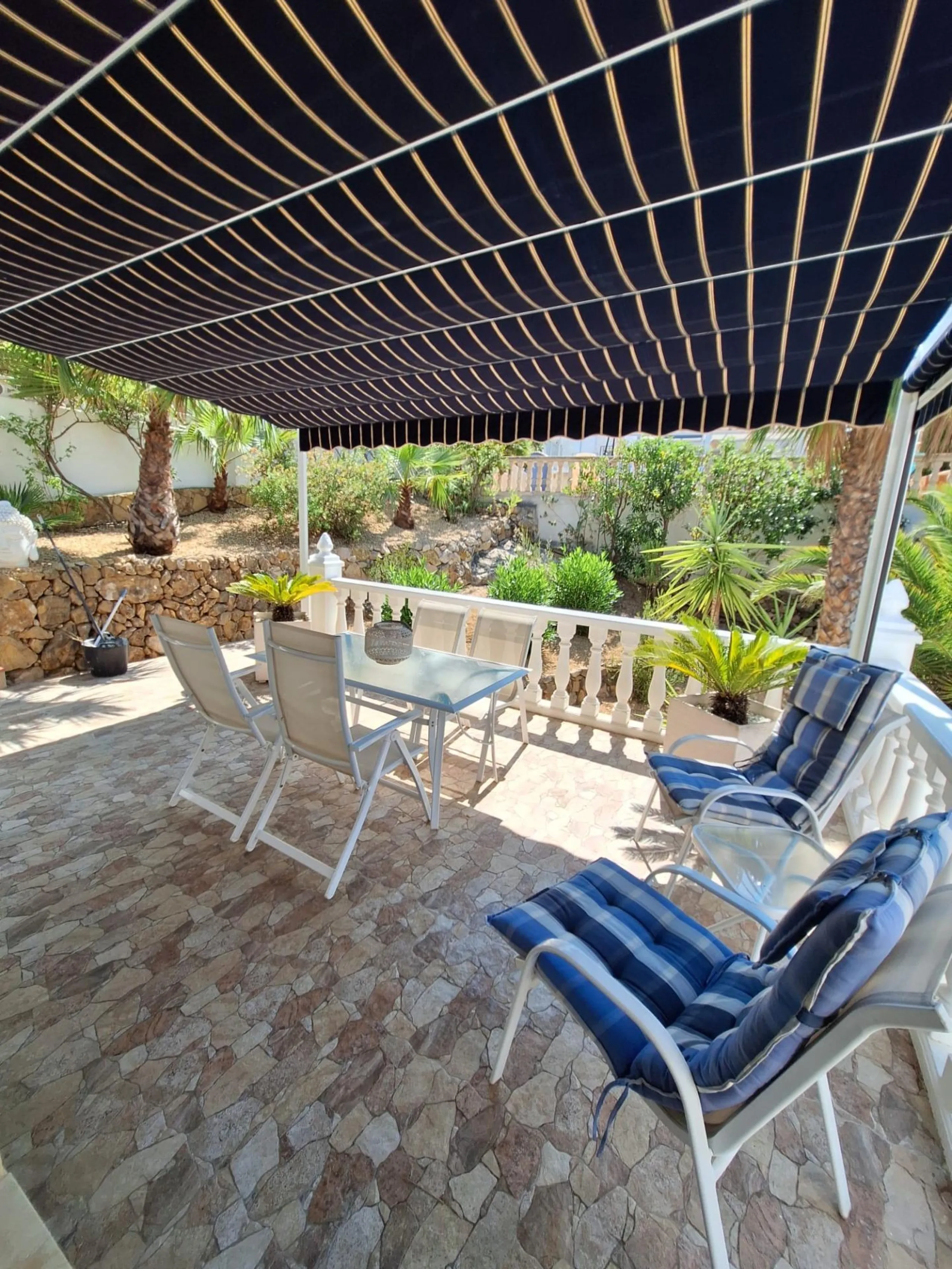 Bonita Villa Independiente con Piscina Privada en La Nucía