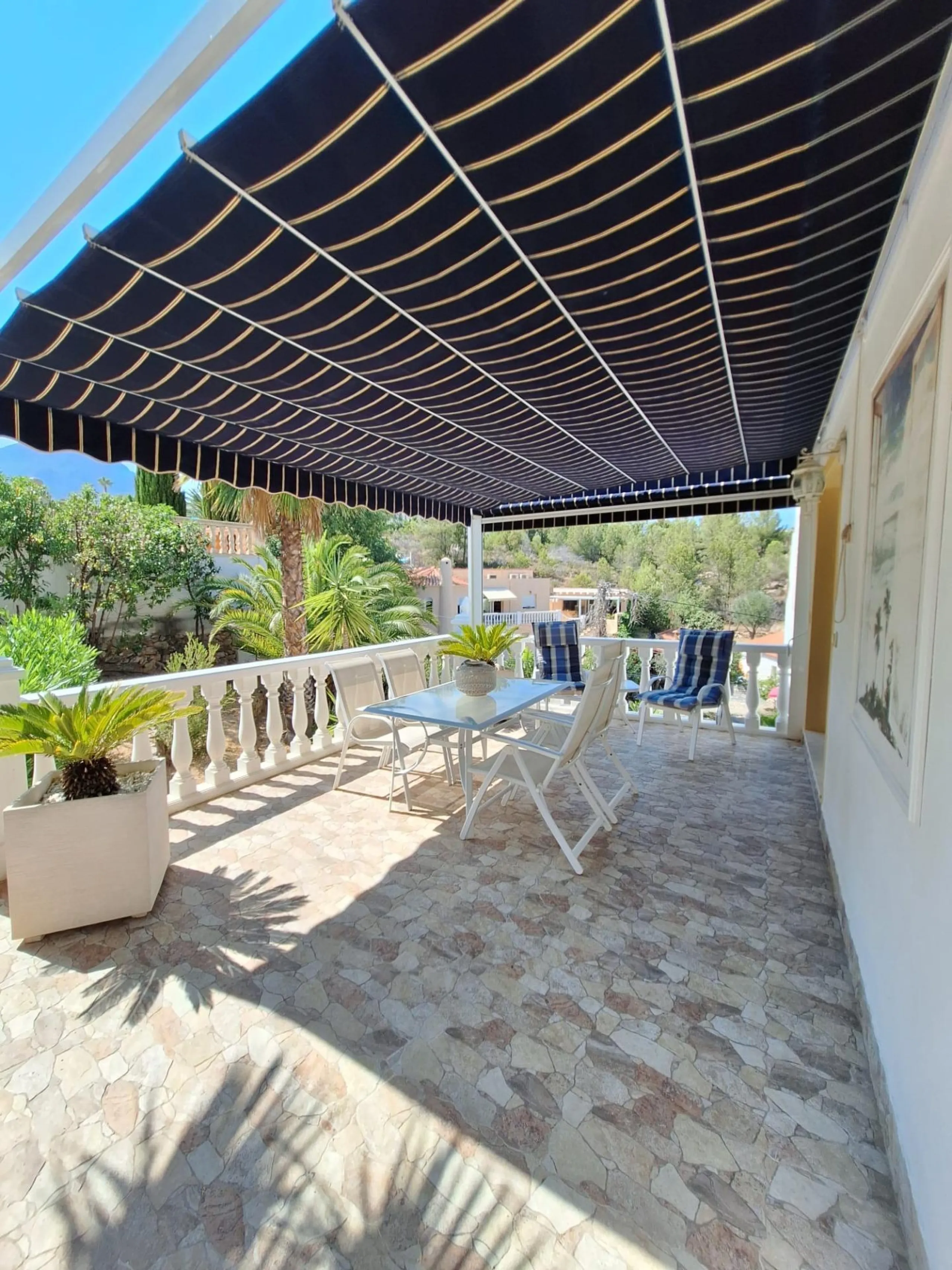 Bonita Villa Independiente con Piscina Privada en La Nucía