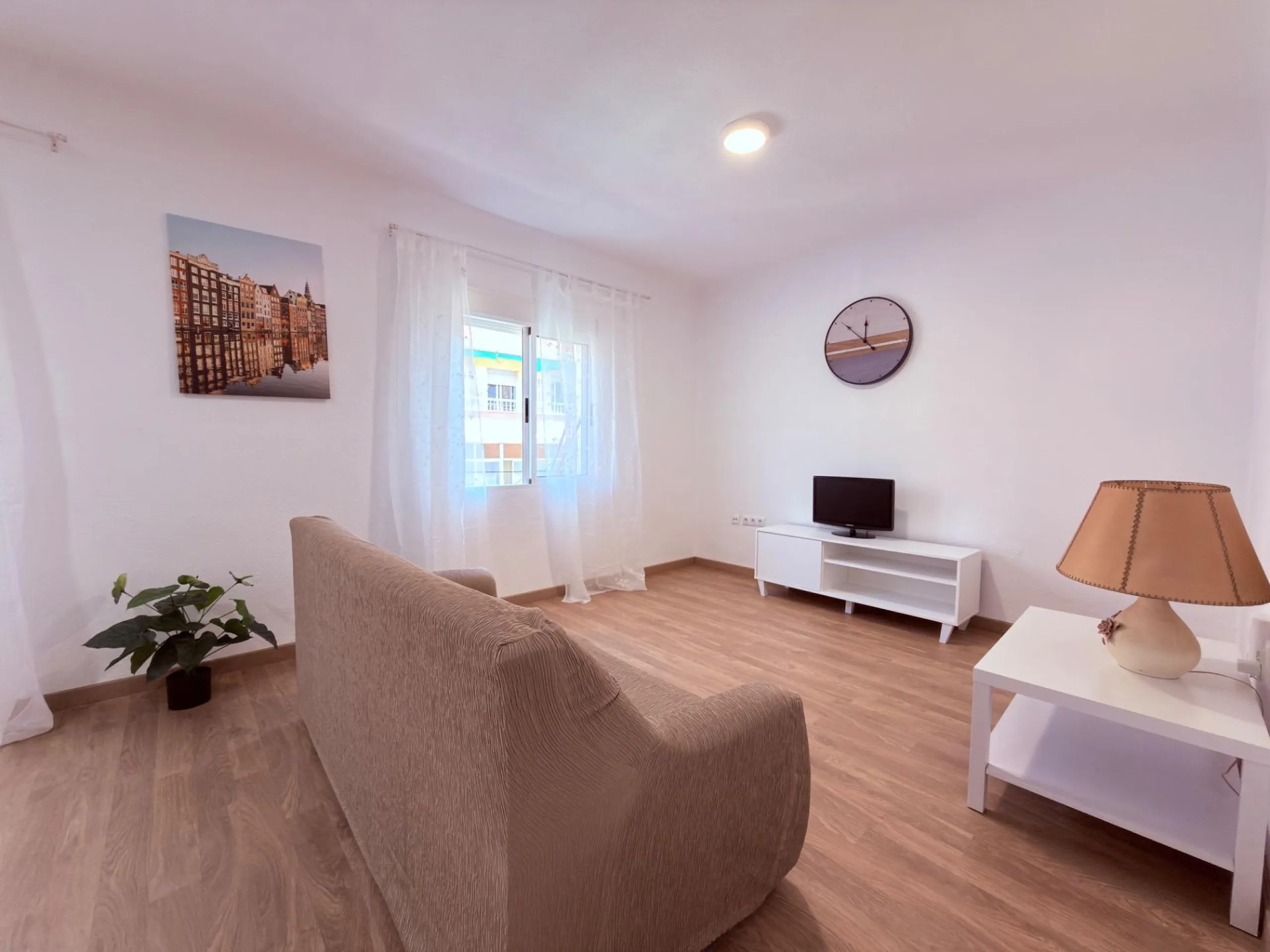 PISO EN ZONA VIRGEN DEL REMEDIO EN ALICANTE EN VENTA