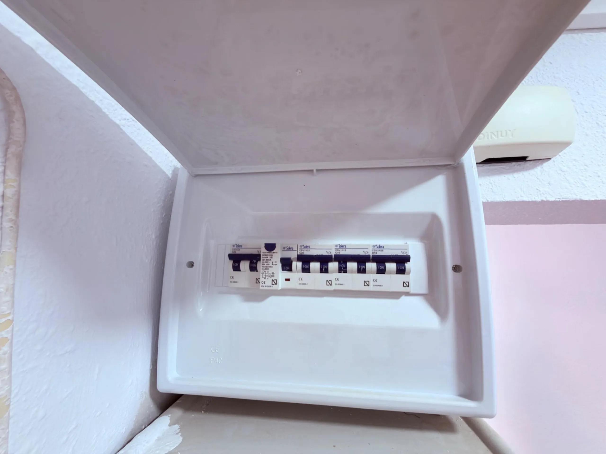 PISO EN ZONA VIRGEN DEL REMEDIO EN ALICANTE EN VENTA