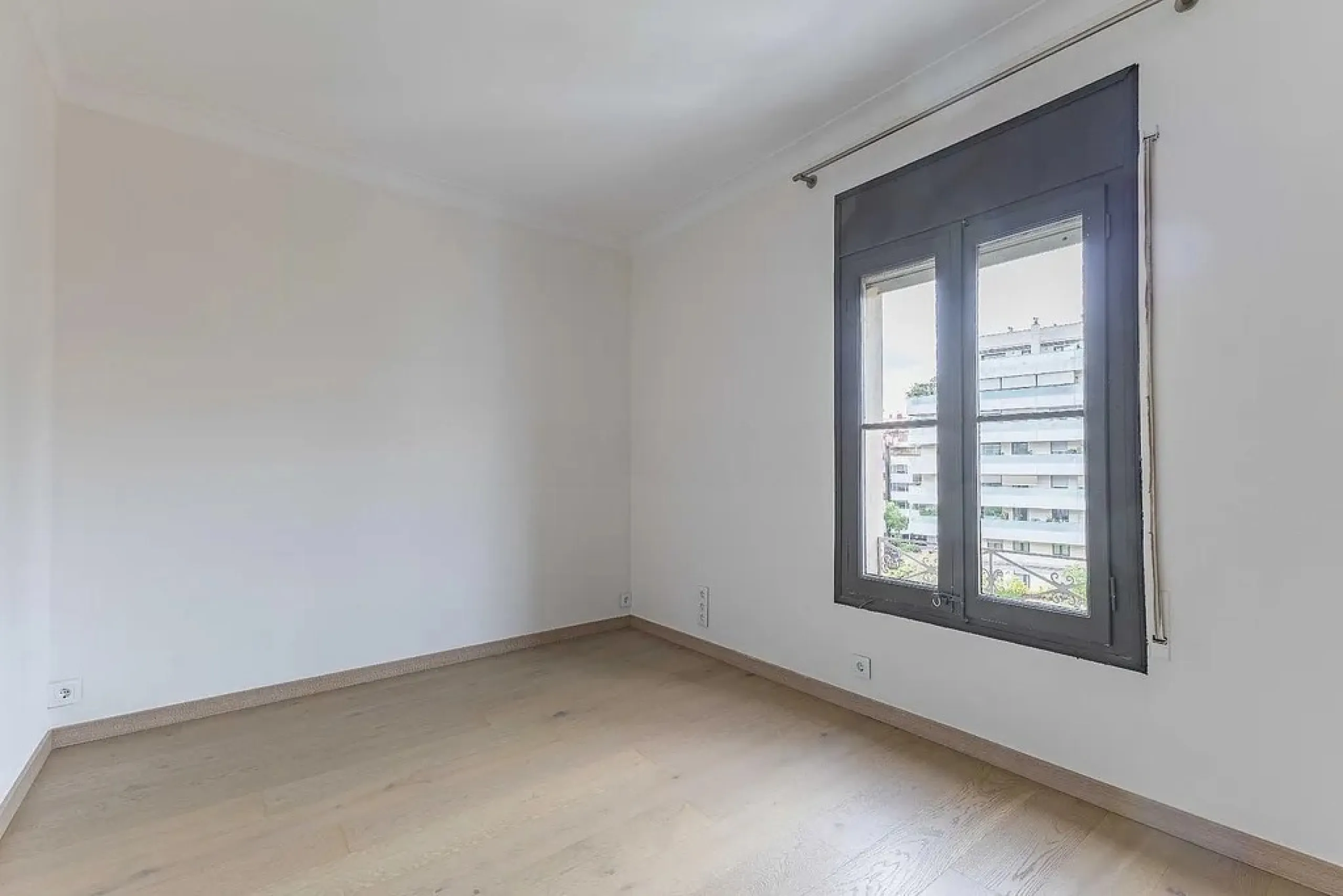 Luminosa vivienda familiar en el corazón de Sarria, Barcelona