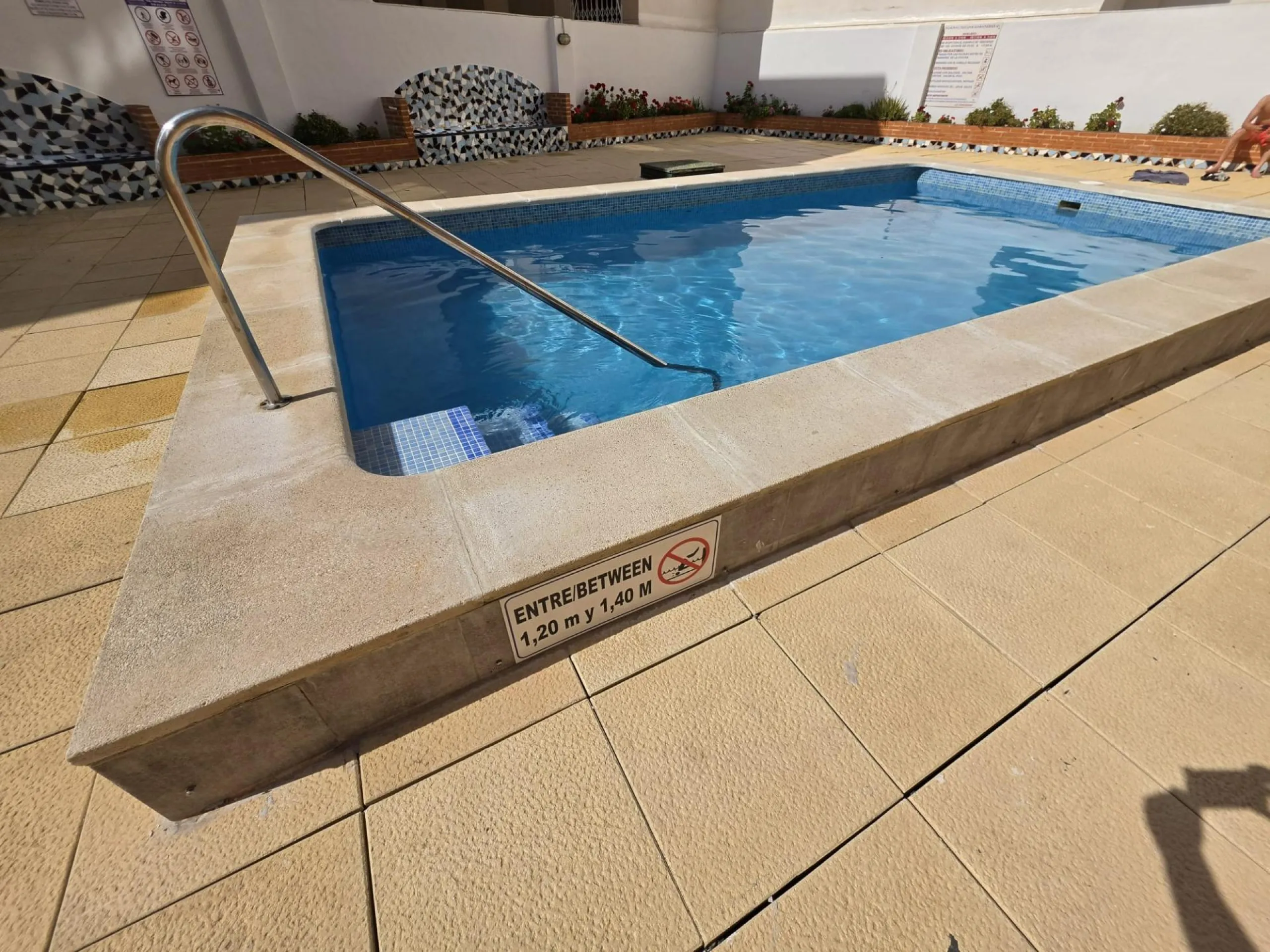 TORREVIEJA CERCA PLAYA,PISCINA,MODERNO 126.000 EUROS!!!