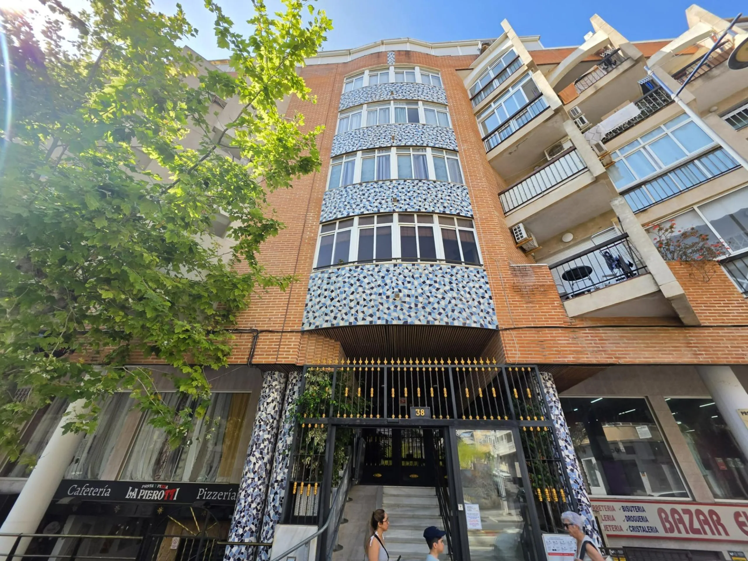 TORREVIEJA CERCA PLAYA,PISCINA,MODERNO 126.000 EUROS!!!