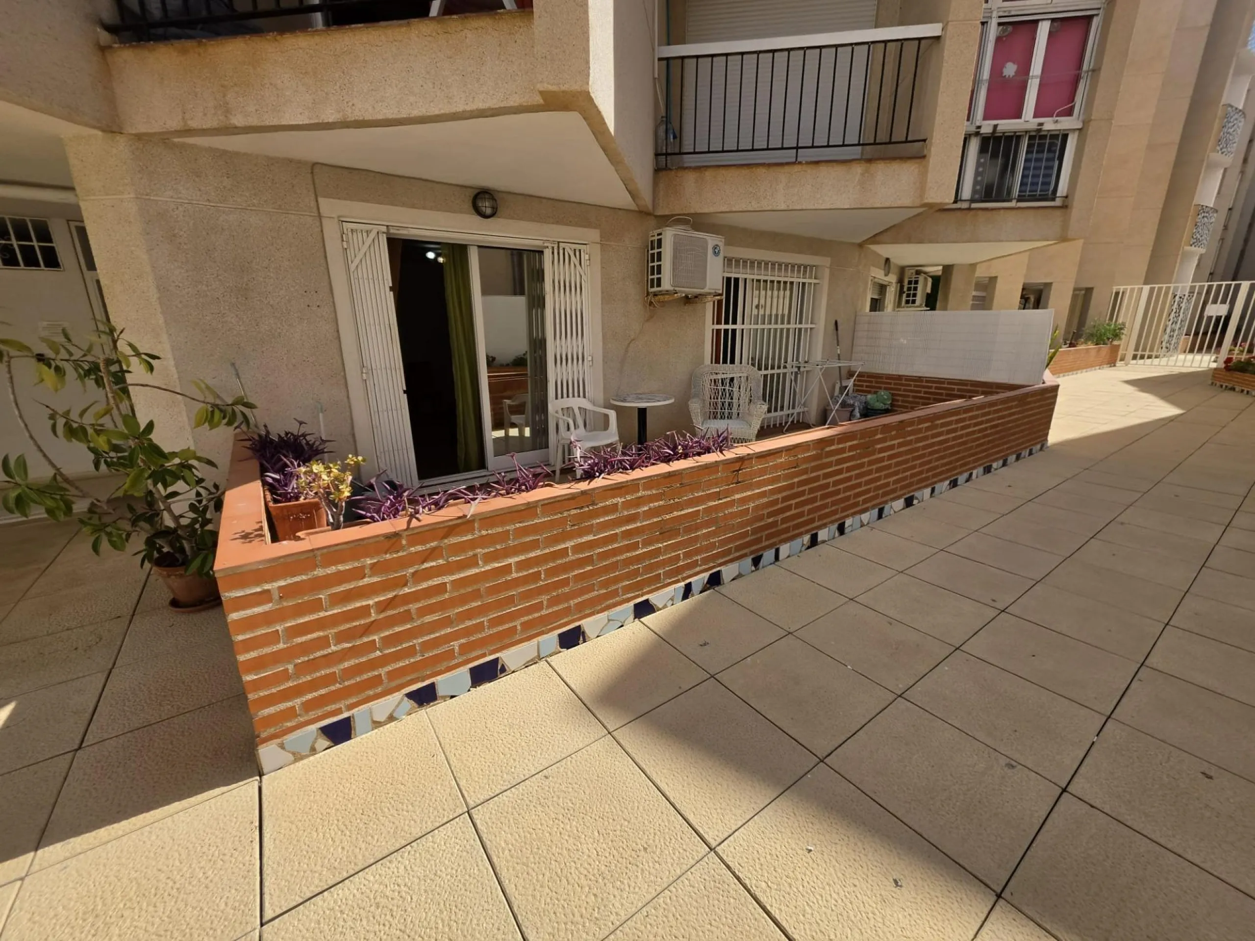 TORREVIEJA CERCA PLAYA,PISCINA,MODERNO 126.000 EUROS!!!