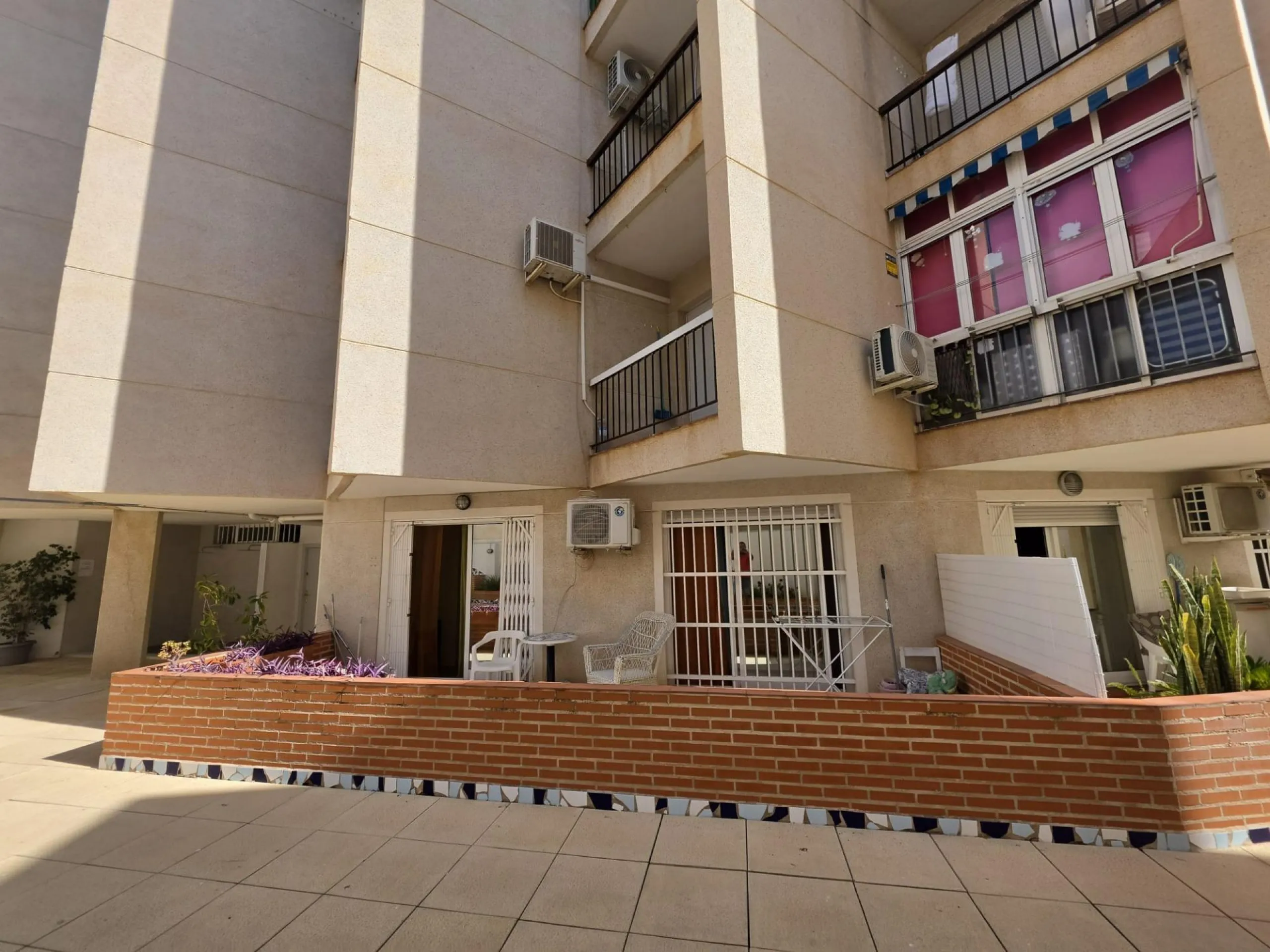 TORREVIEJA CERCA PLAYA,PISCINA,MODERNO 126.000 EUROS!!!