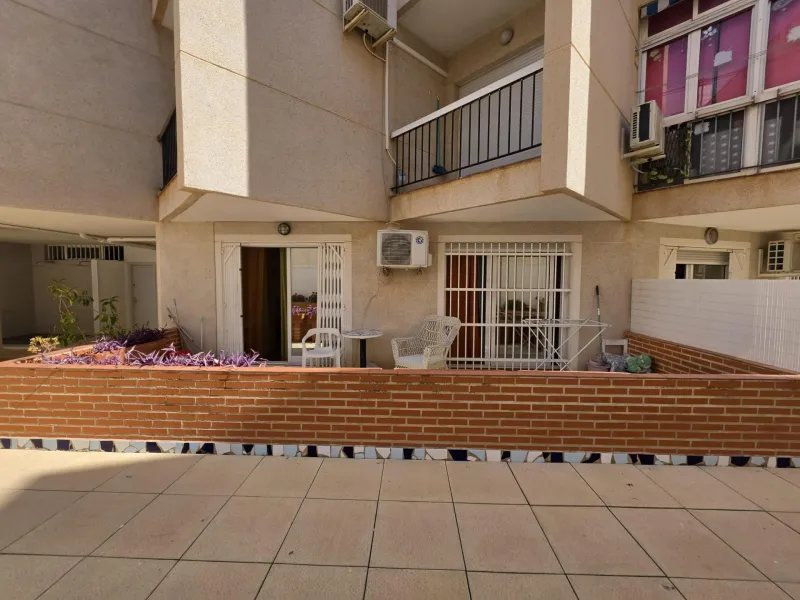 TORREVIEJA CERCA PLAYA,PISCINA,MODERNO 126.000 EUROS!!!