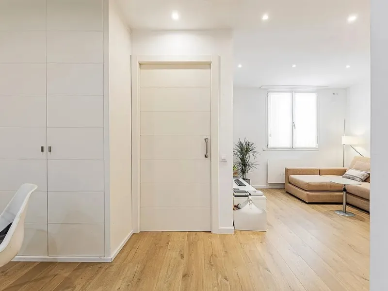 Ground Floor Apartment with Community Pool in Pedralbes, Barcelona