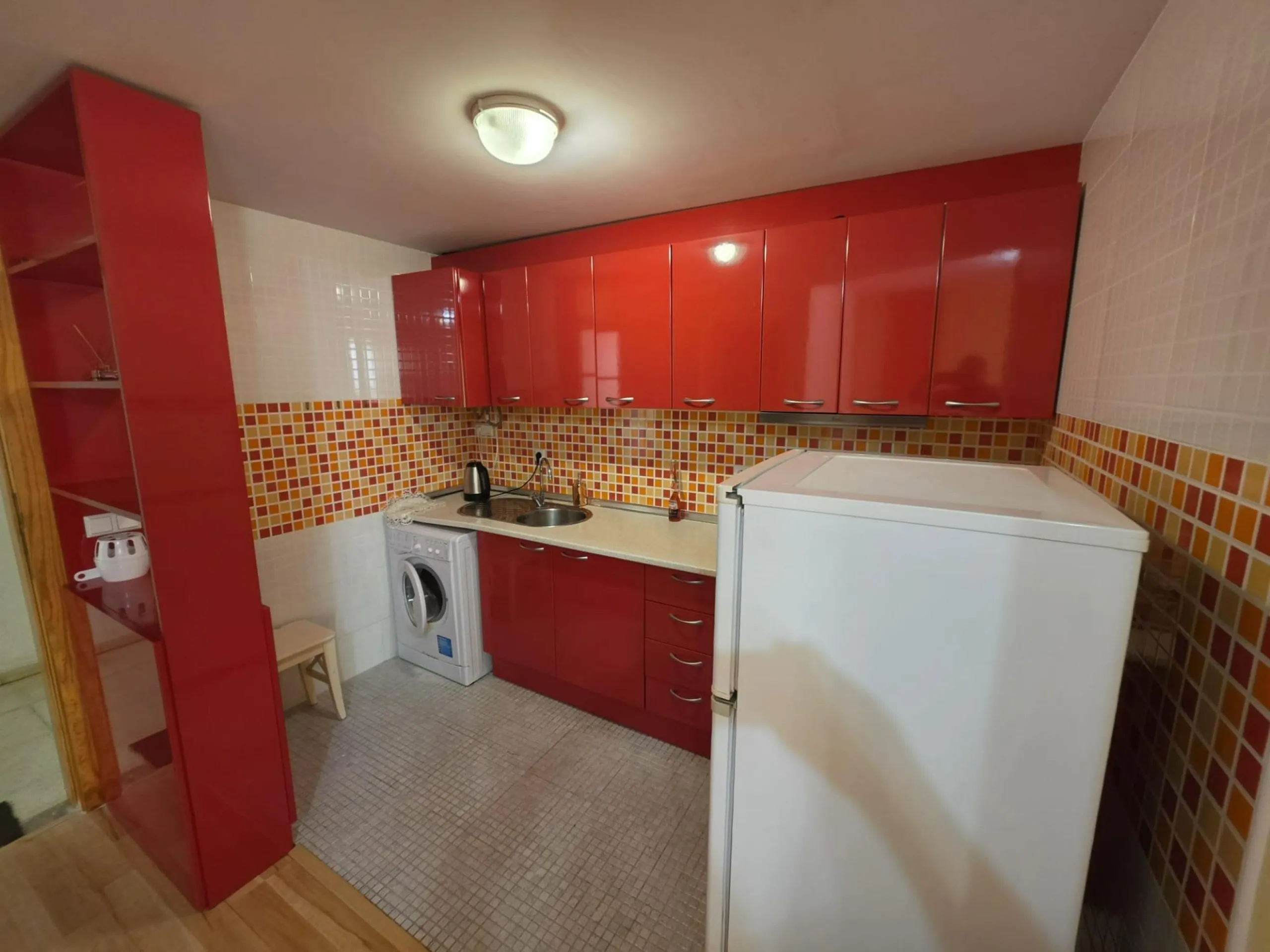TORREVIEJA CERCA PLAYA,PISCINA,MODERNO 126.000 EUROS!!!
