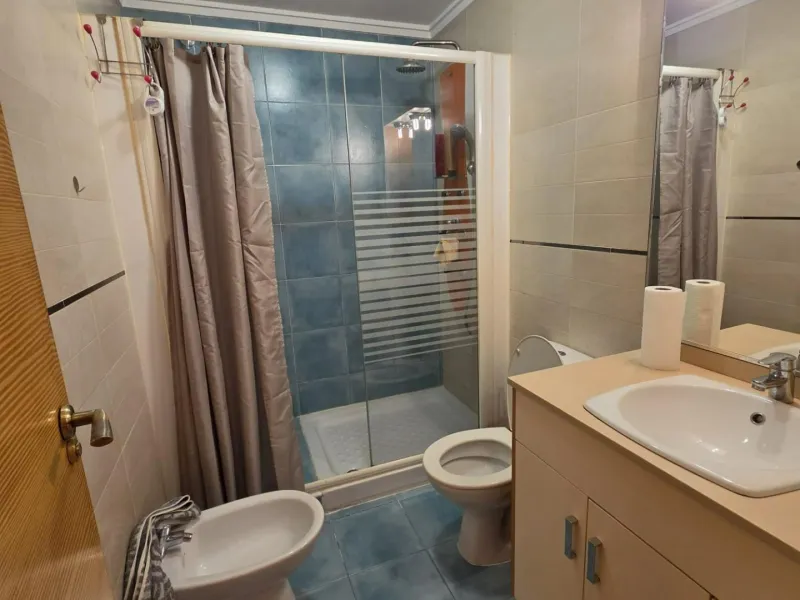TORREVIEJA CERCA PLAYA,PISCINA,MODERNO 126.000 EUROS!!!