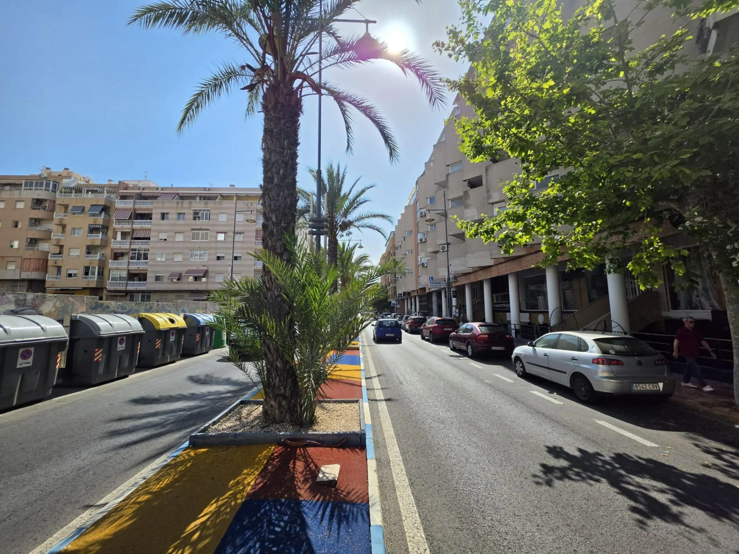 TORREVIEJA CERCA PLAYA,PISCINA,MODERNO 126.000 EUROS!!!