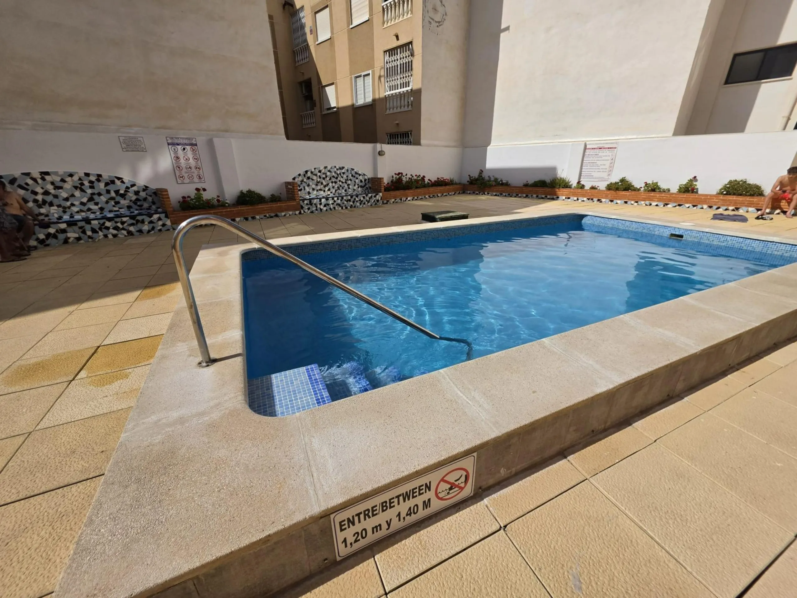 TORREVIEJA CERCA PLAYA,PISCINA,MODERNO 126.000 EUROS!!!