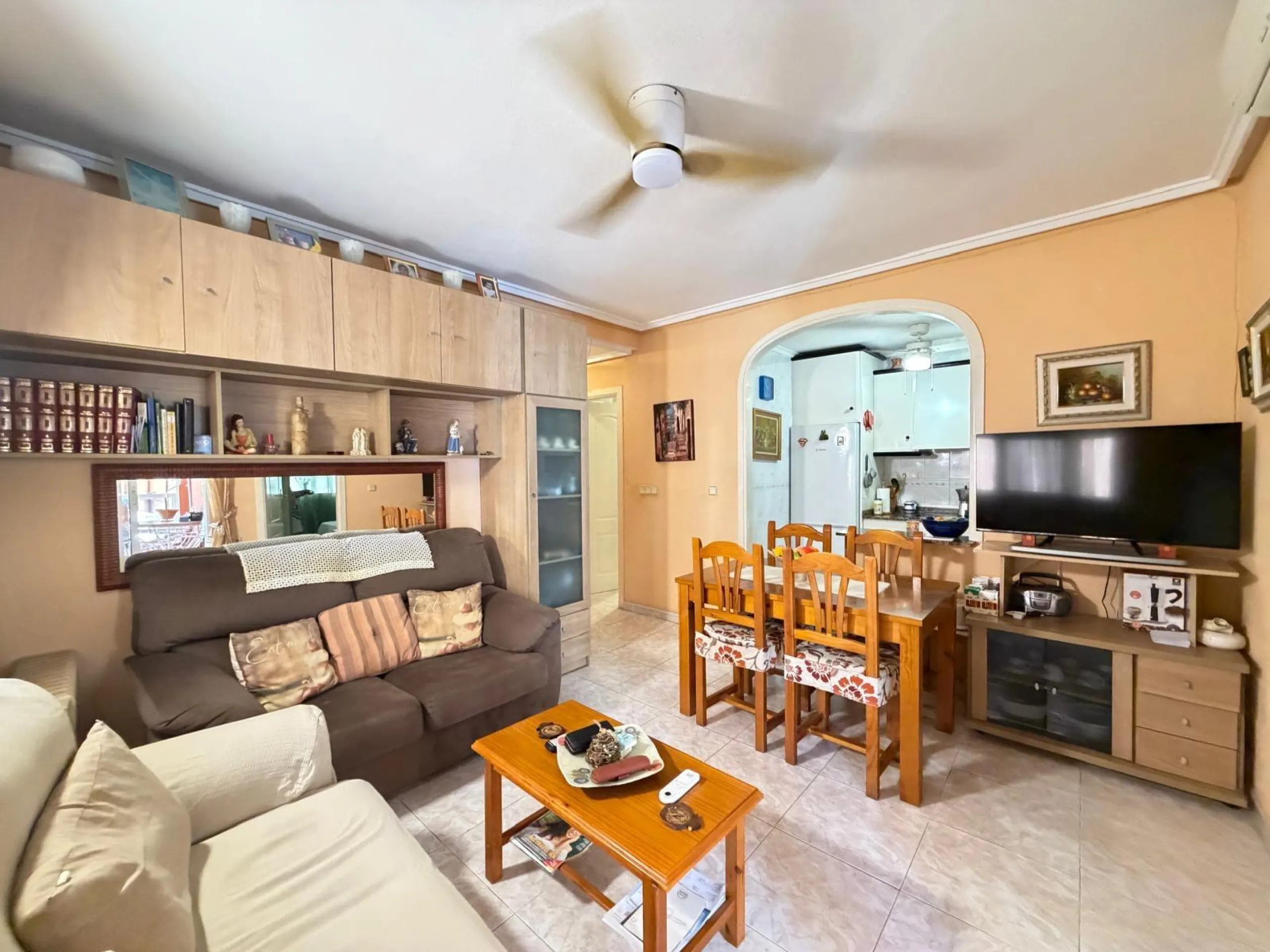 APARTMENT 400 METERS FROM CURA BEACH WITH COMMUNITY POOL. 2 BEDROOMS. 1 BATHROOM. WITH A SURFACE AREA OF 60 M2.