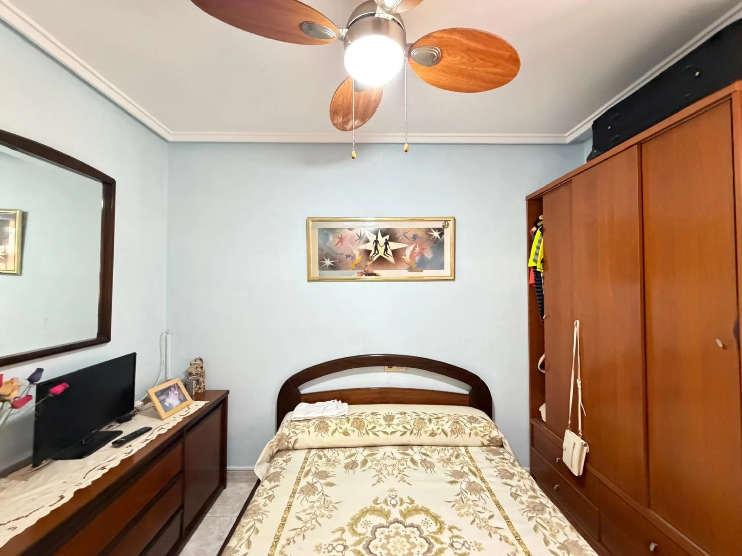 APARTMENT 400 METERS FROM CURA BEACH WITH COMMUNITY POOL. 2 BEDROOMS. 1 BATHROOM. WITH A SURFACE AREA OF 60 M2.